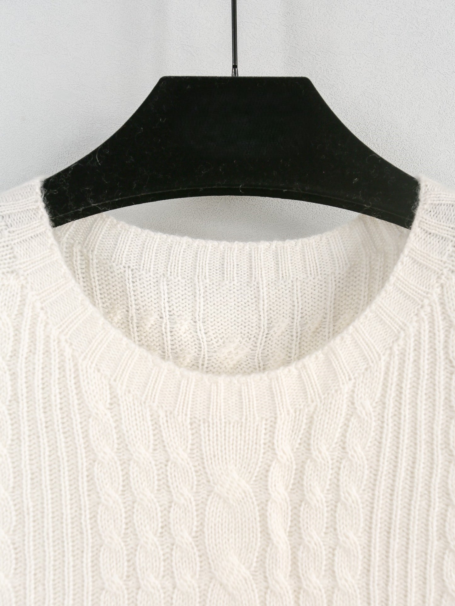 Cashmere crew neck cable knit sweater