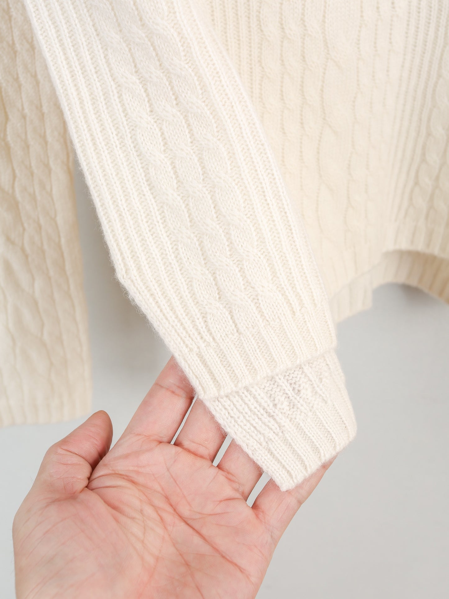 Cashmere crew neck cable knit sweater