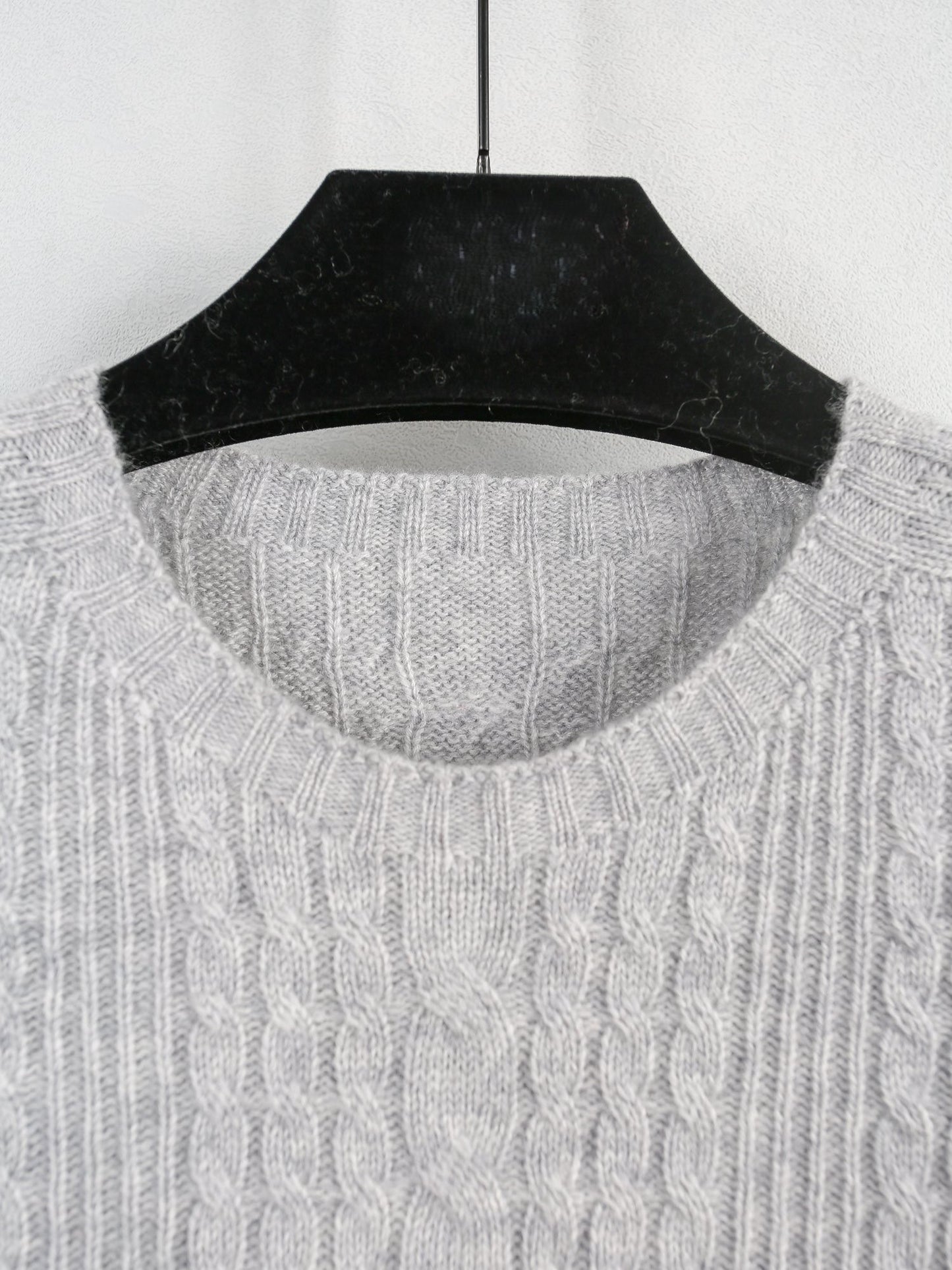 Cashmere crew neck cable knit sweater