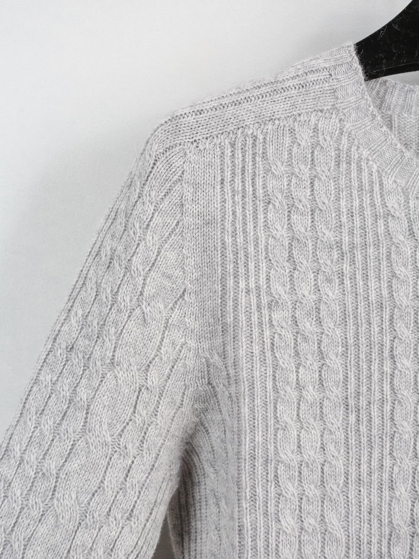 Cashmere crew neck cable knit sweater