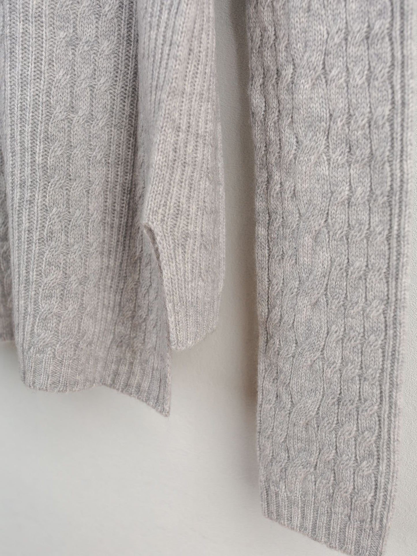 Cashmere crew neck cable knit sweater