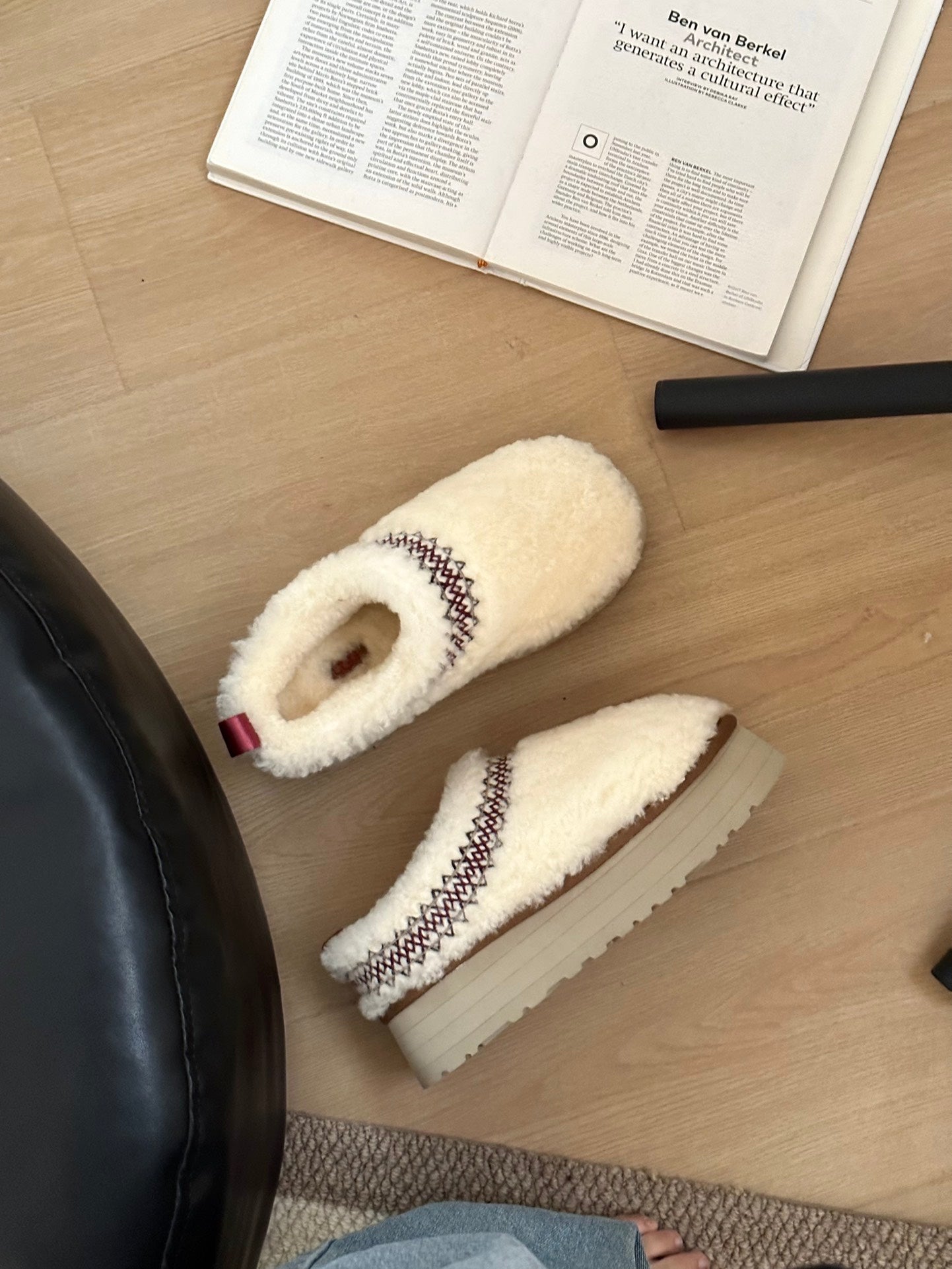Mini snow boots