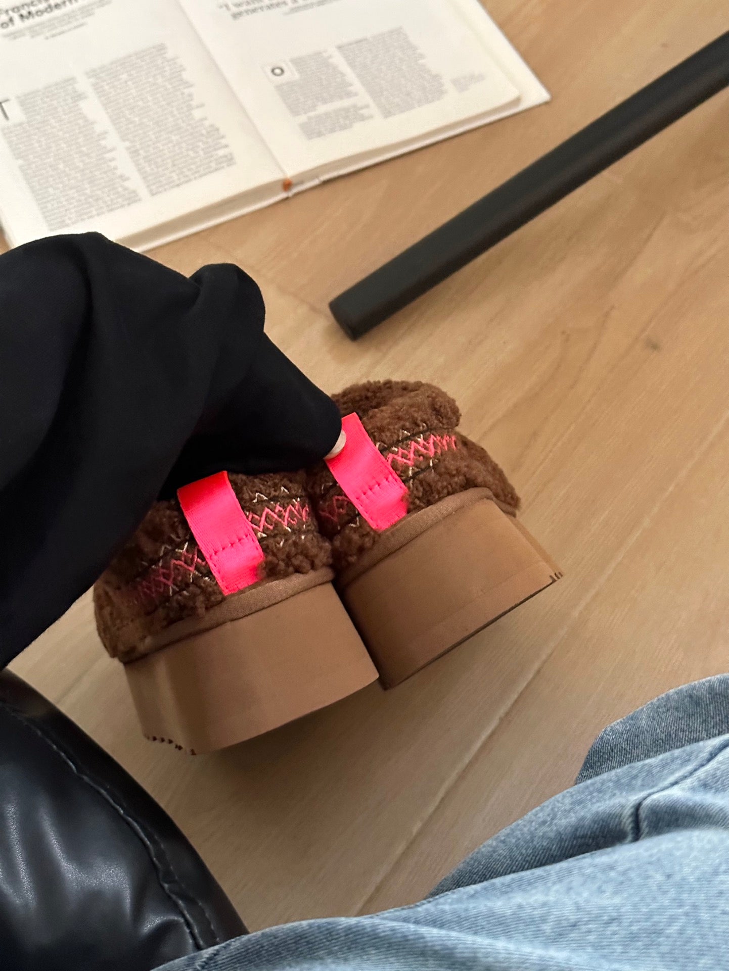 Mini snow boots