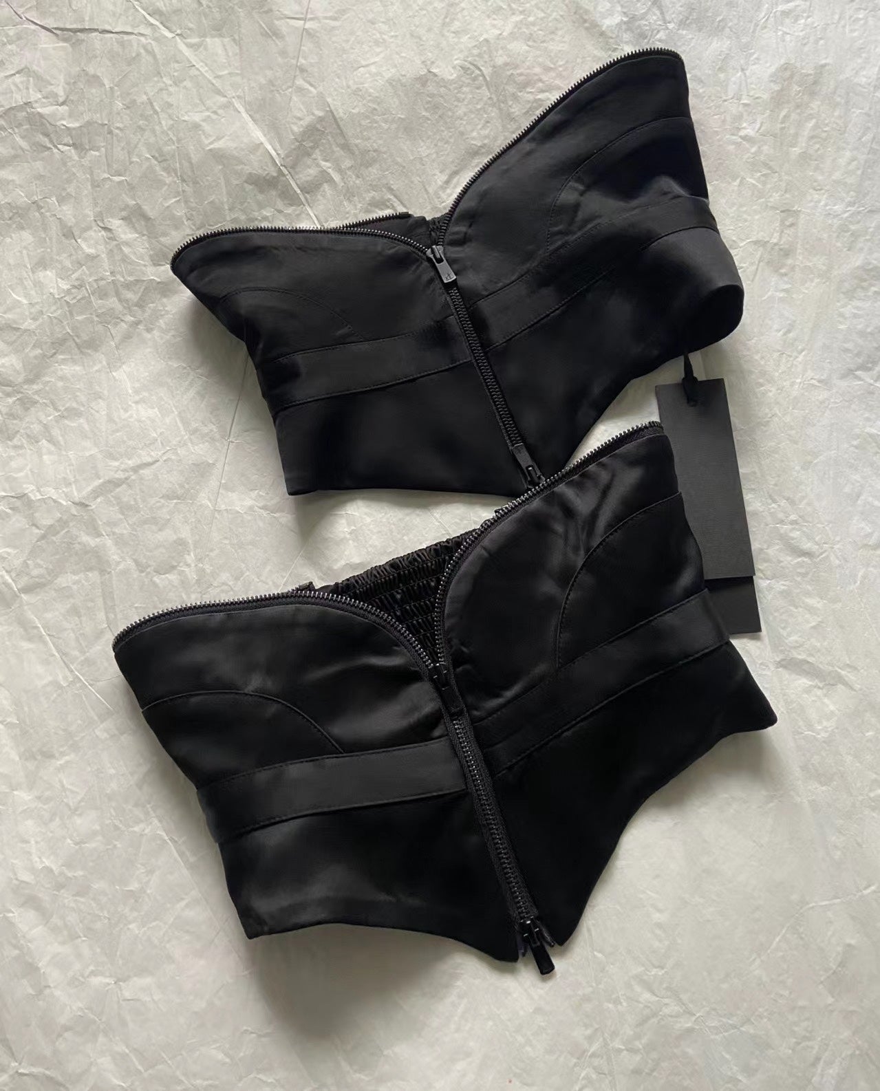 Black waist