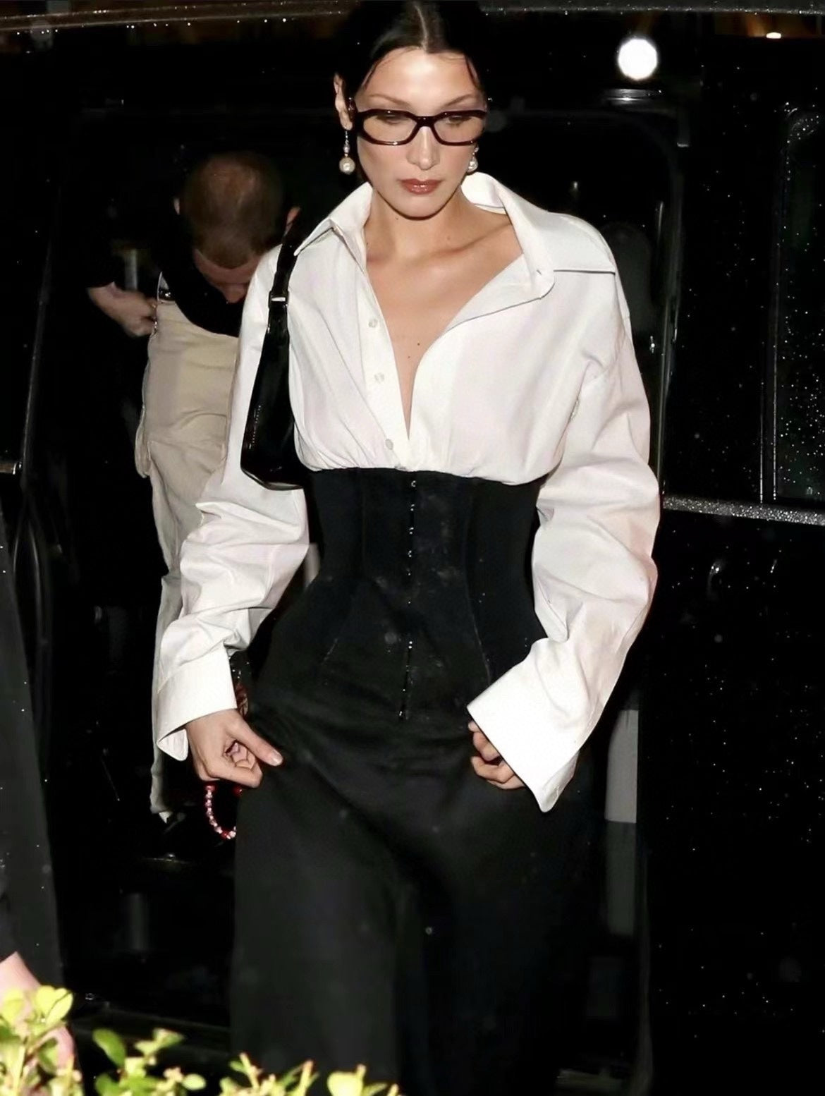 Black waist