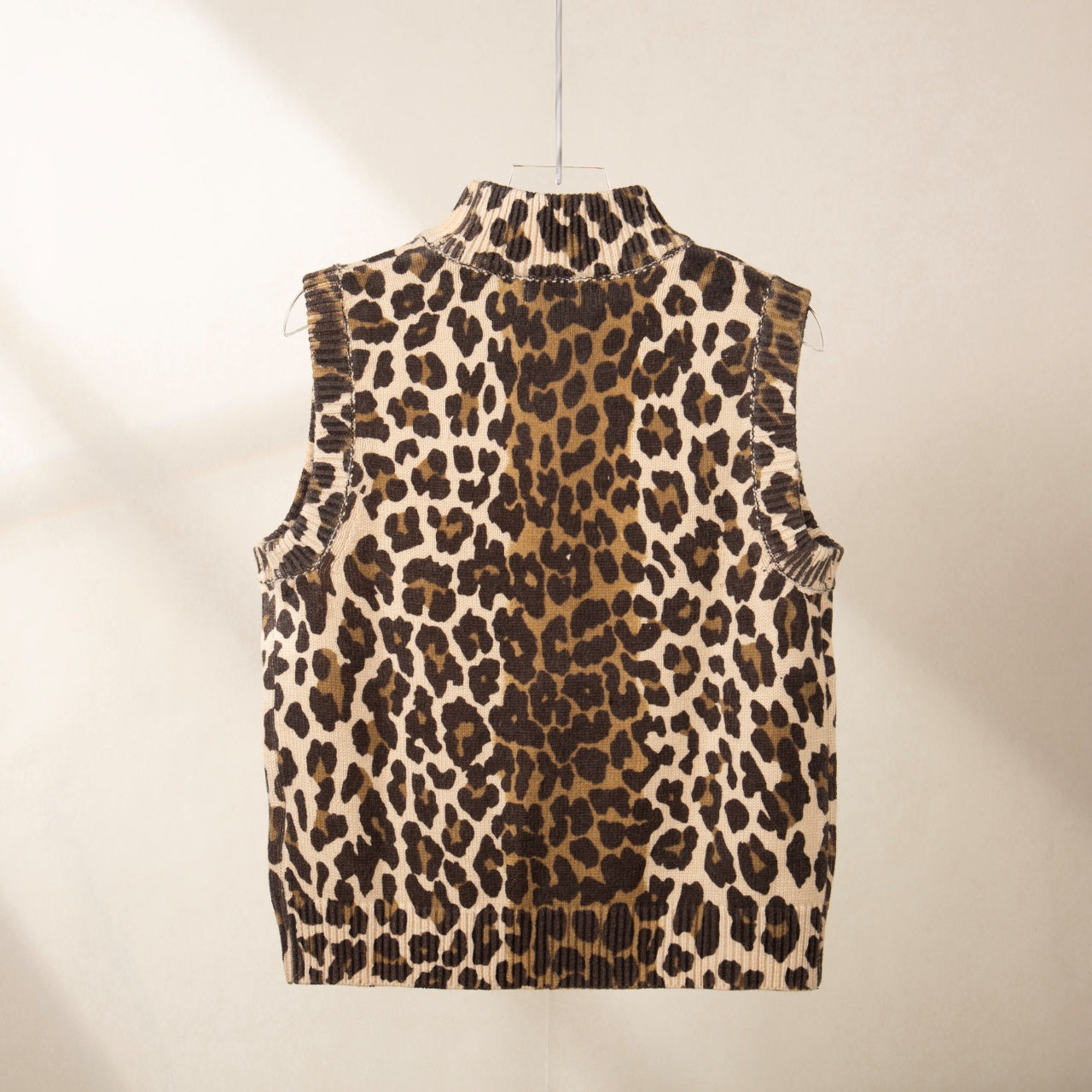 Leopard print knitted vest