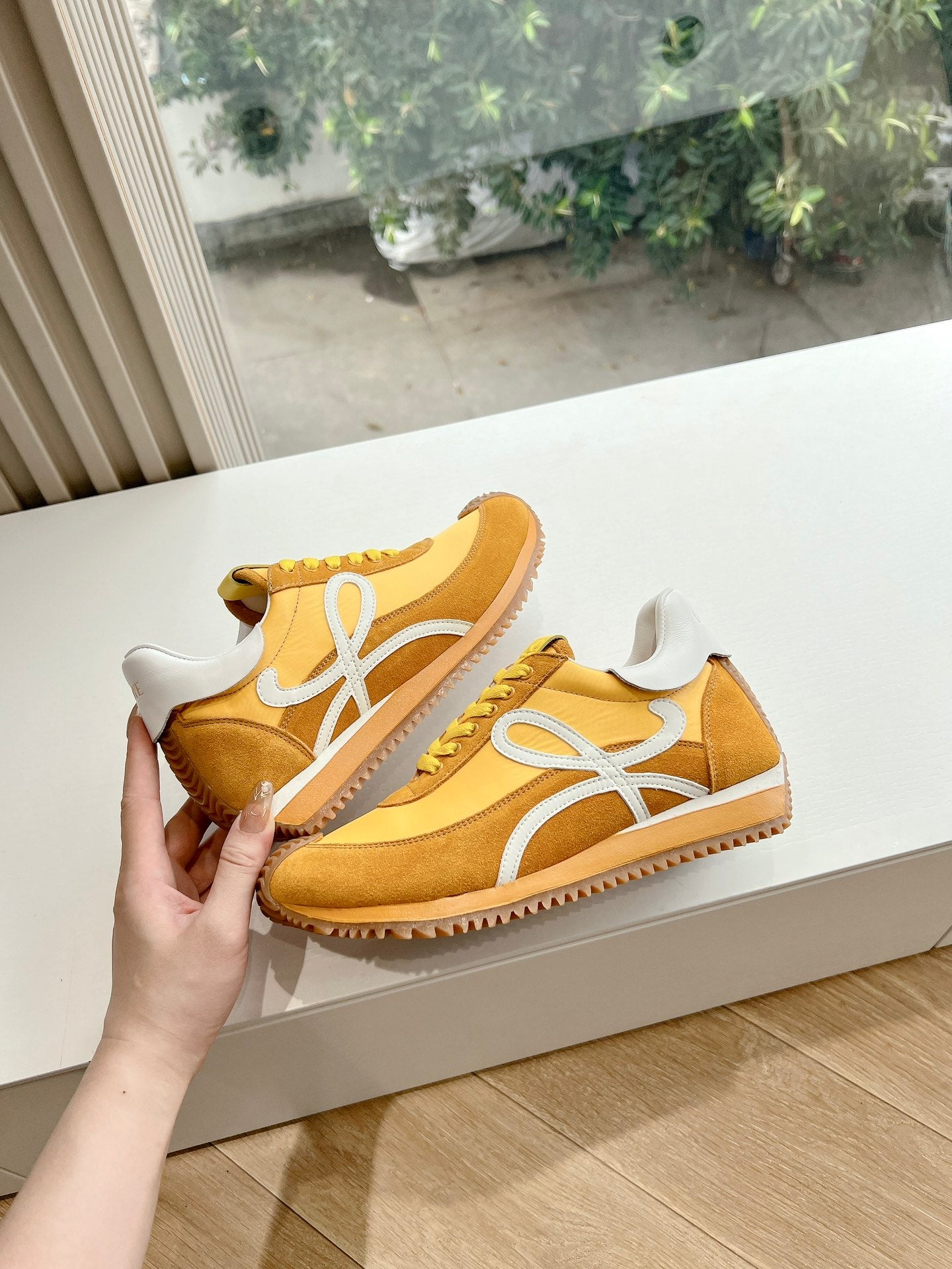 Colorblocked Dexterity Shoes