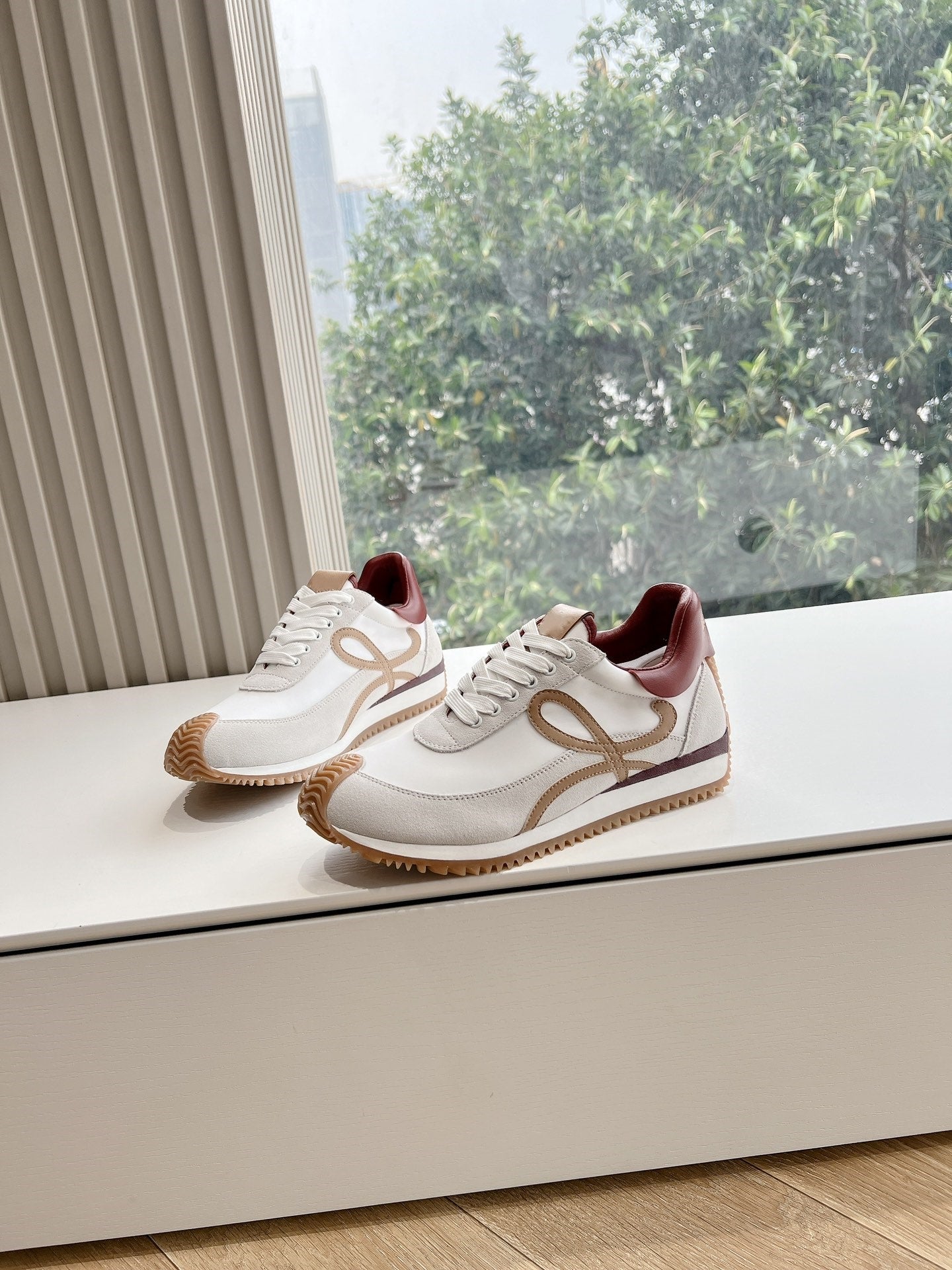Colorblocked Dexterity Shoes