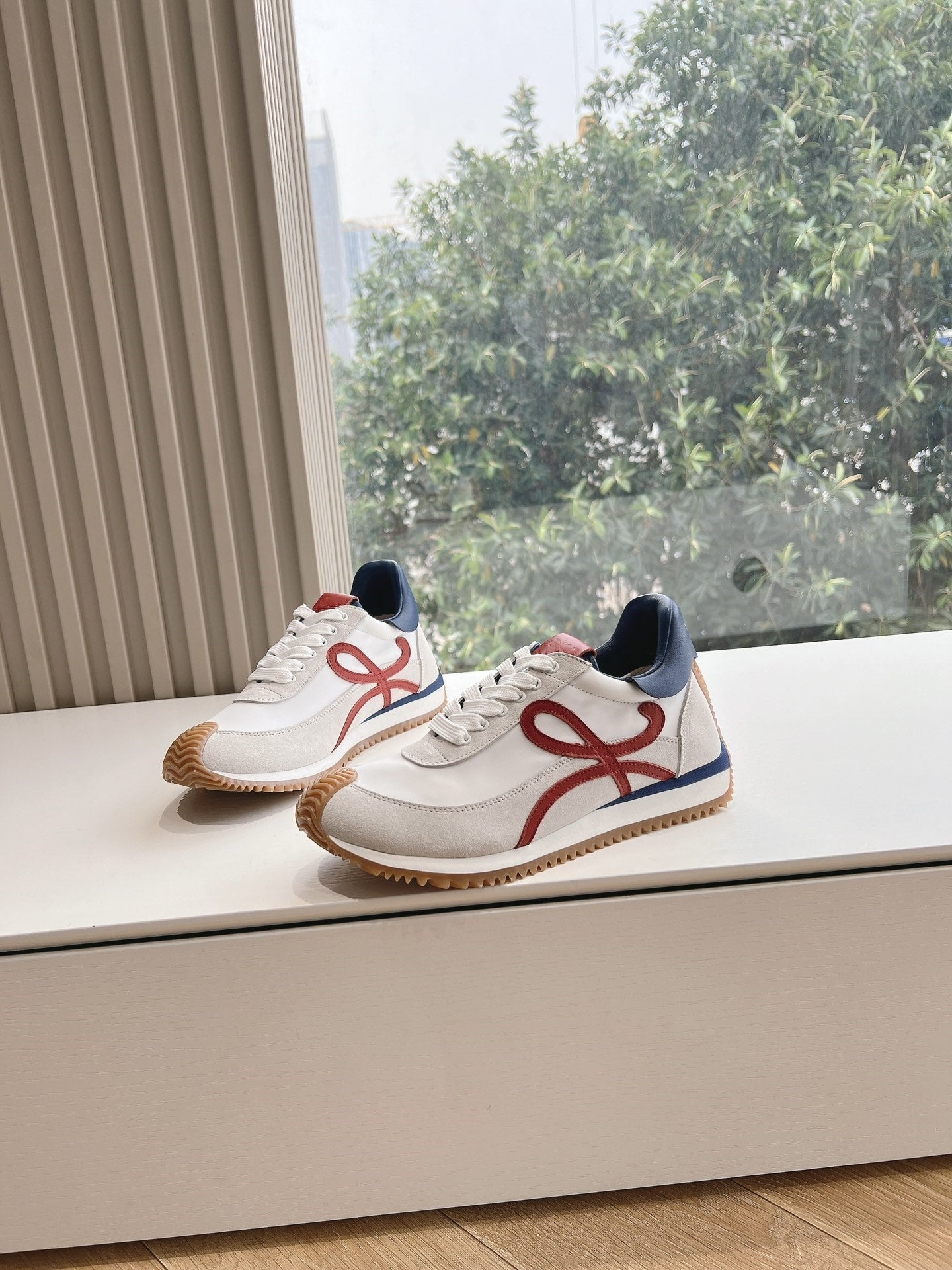 Colorblocked Dexterity Shoes