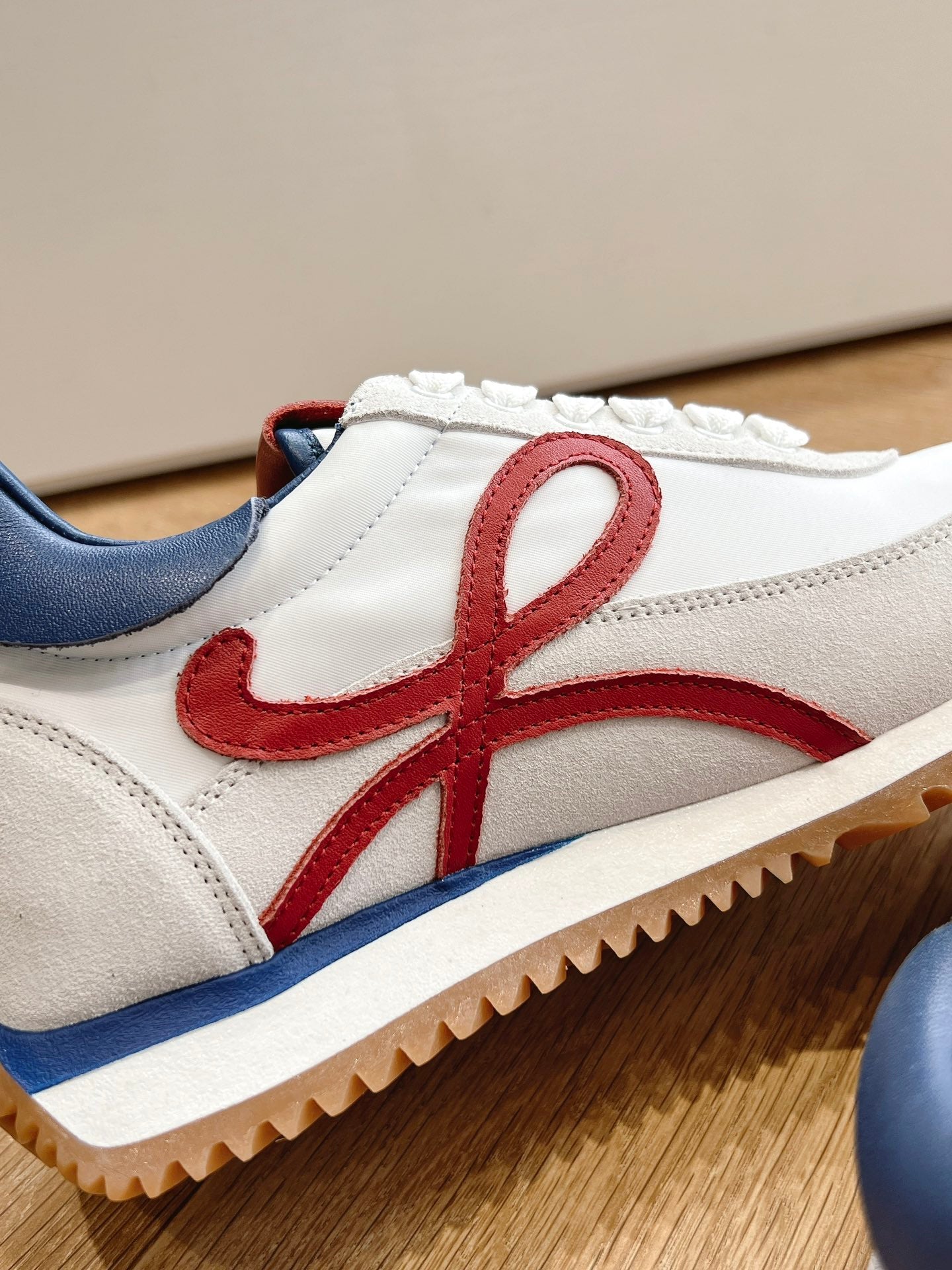 Colorblocked Dexterity Shoes