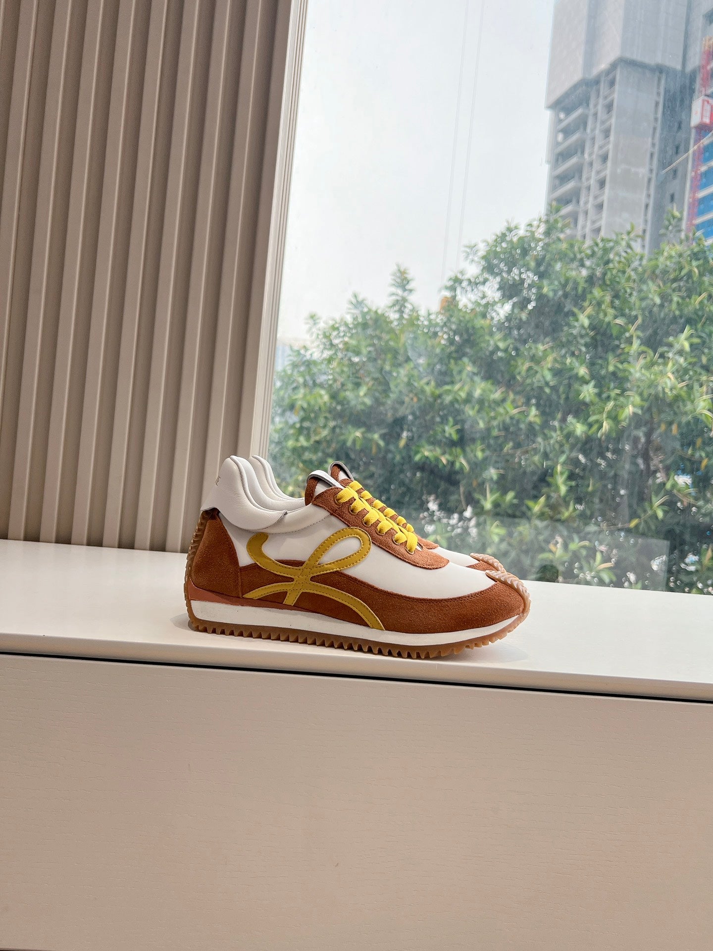 Colorblocked Dexterity Shoes