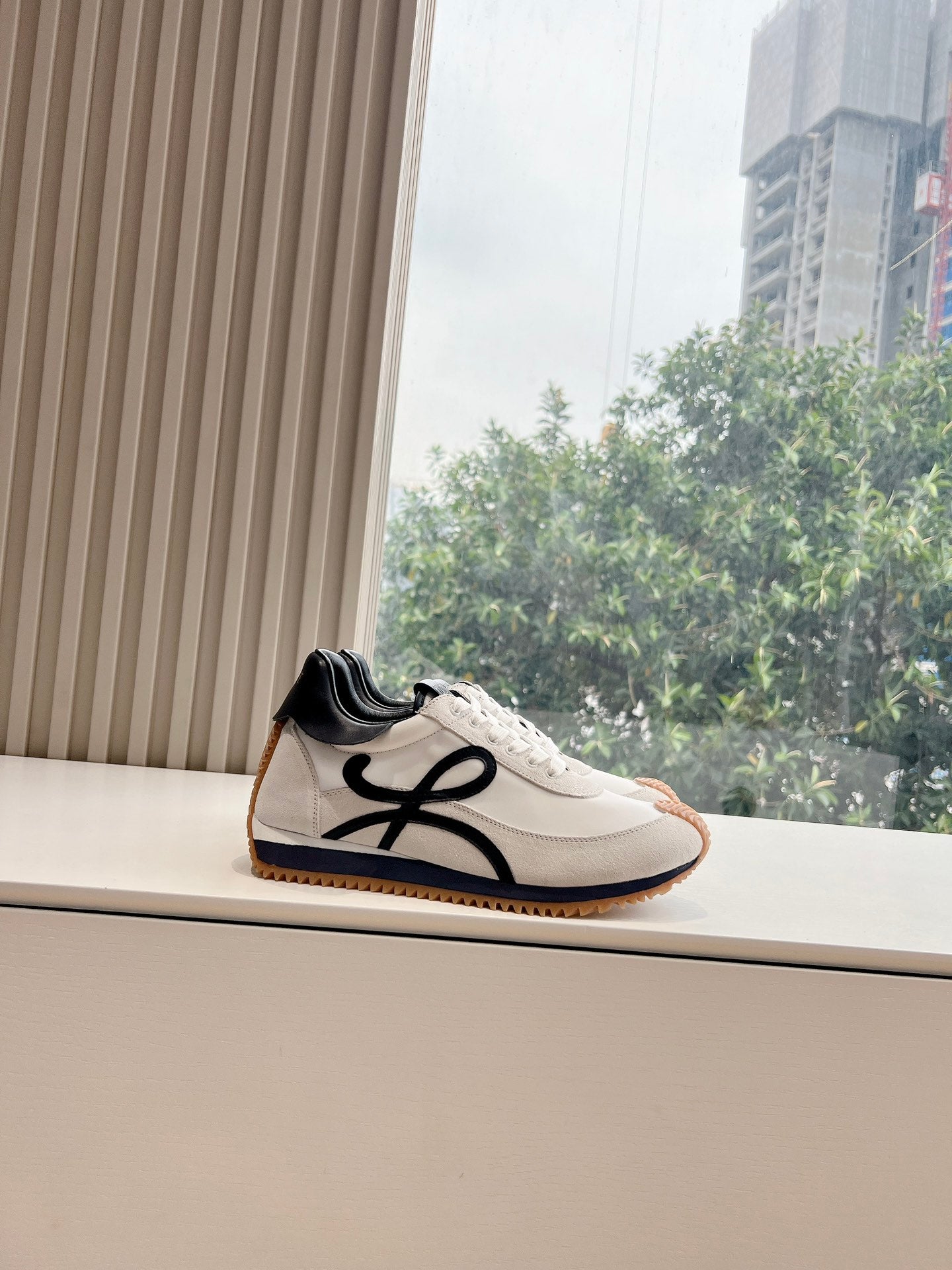 Colorblocked Dexterity Shoes