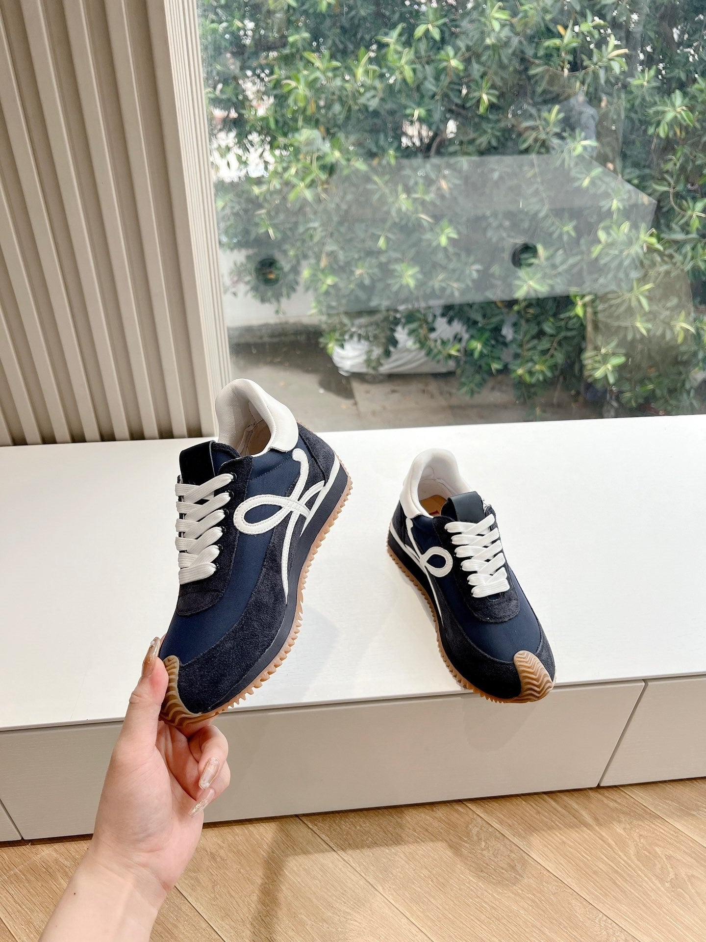 Colorblocked Dexterity Shoes