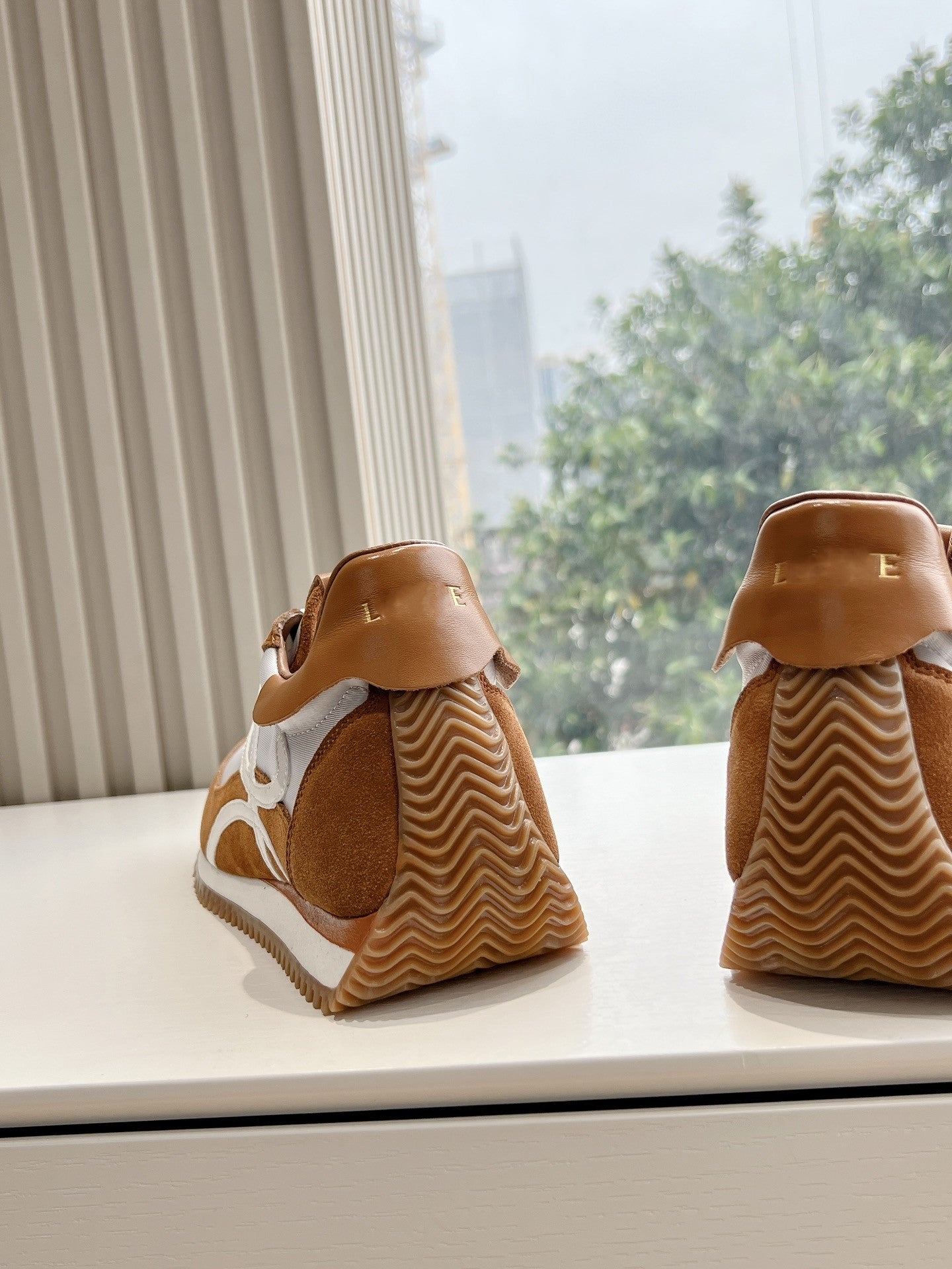 Colorblocked Dexterity Shoes
