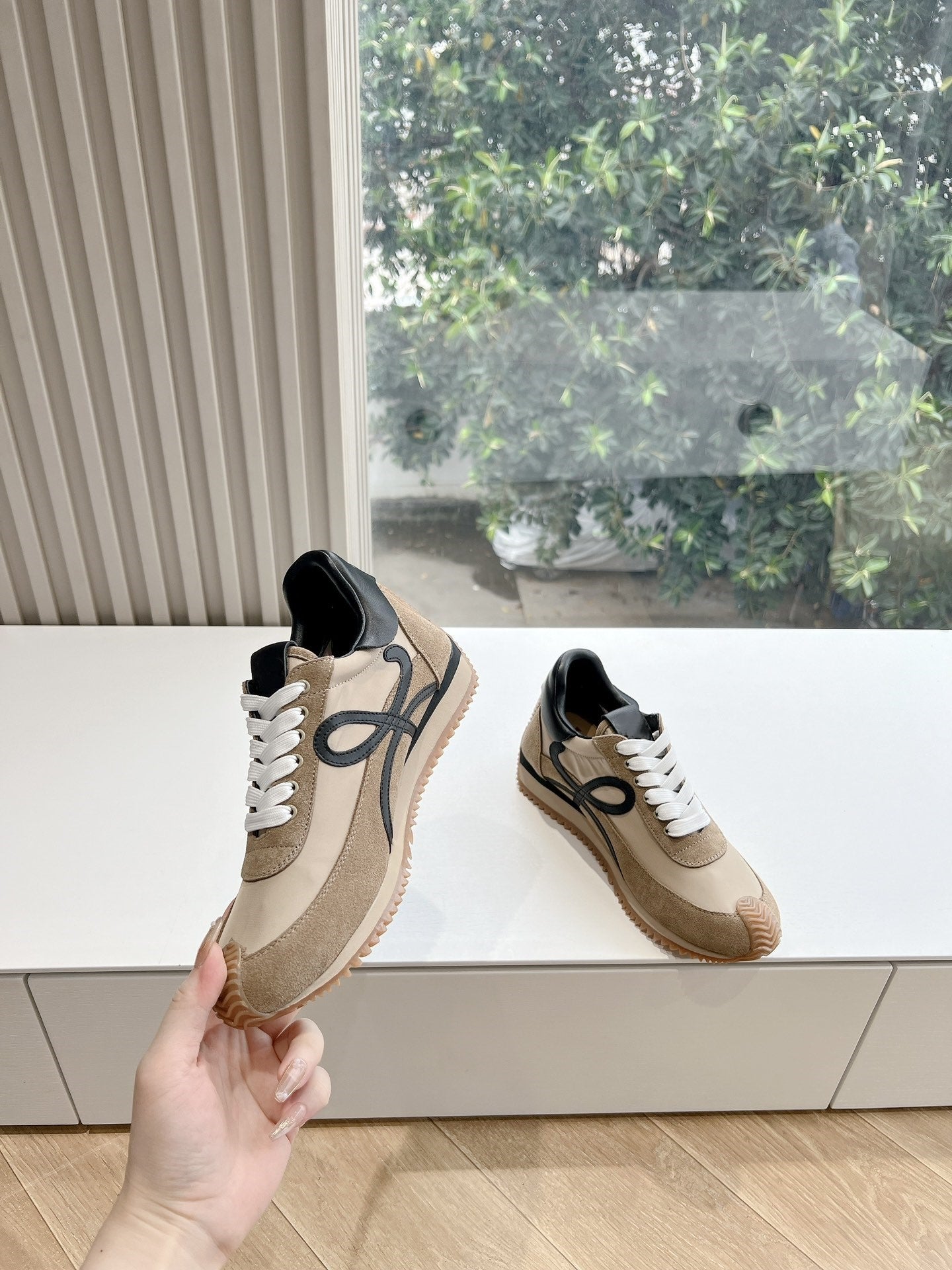 Colorblocked Dexterity Shoes
