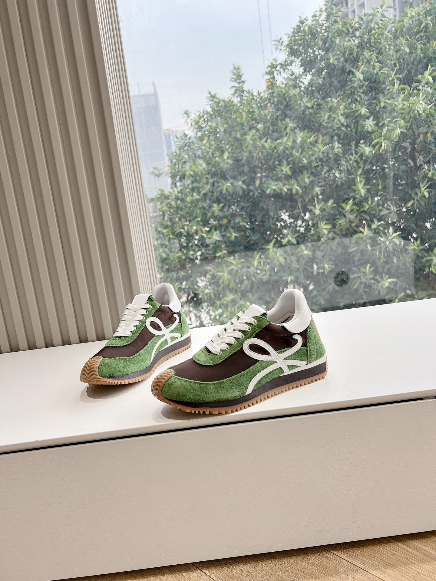 Colorblocked Dexterity Shoes