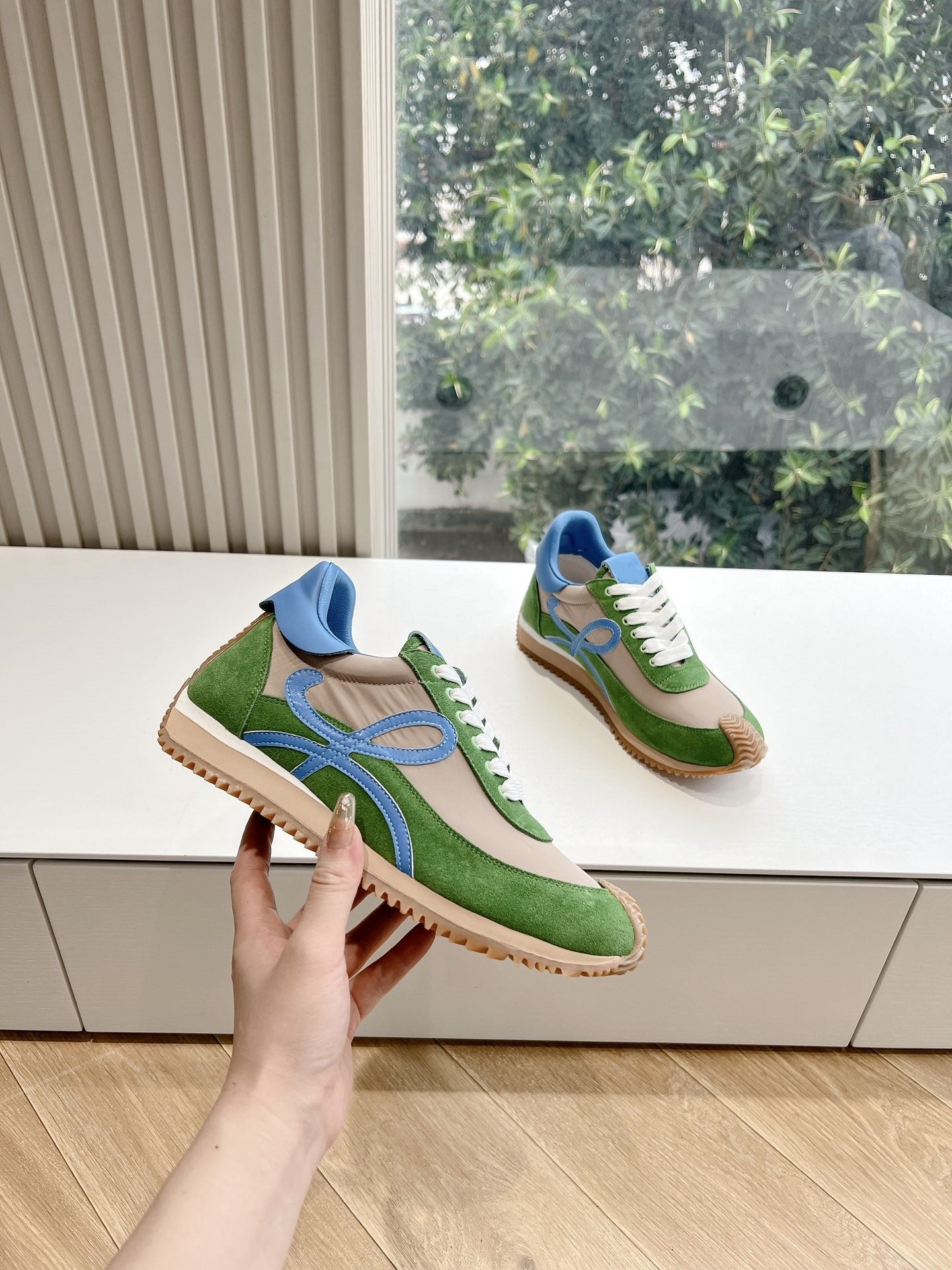 Colorblocked Dexterity Shoes