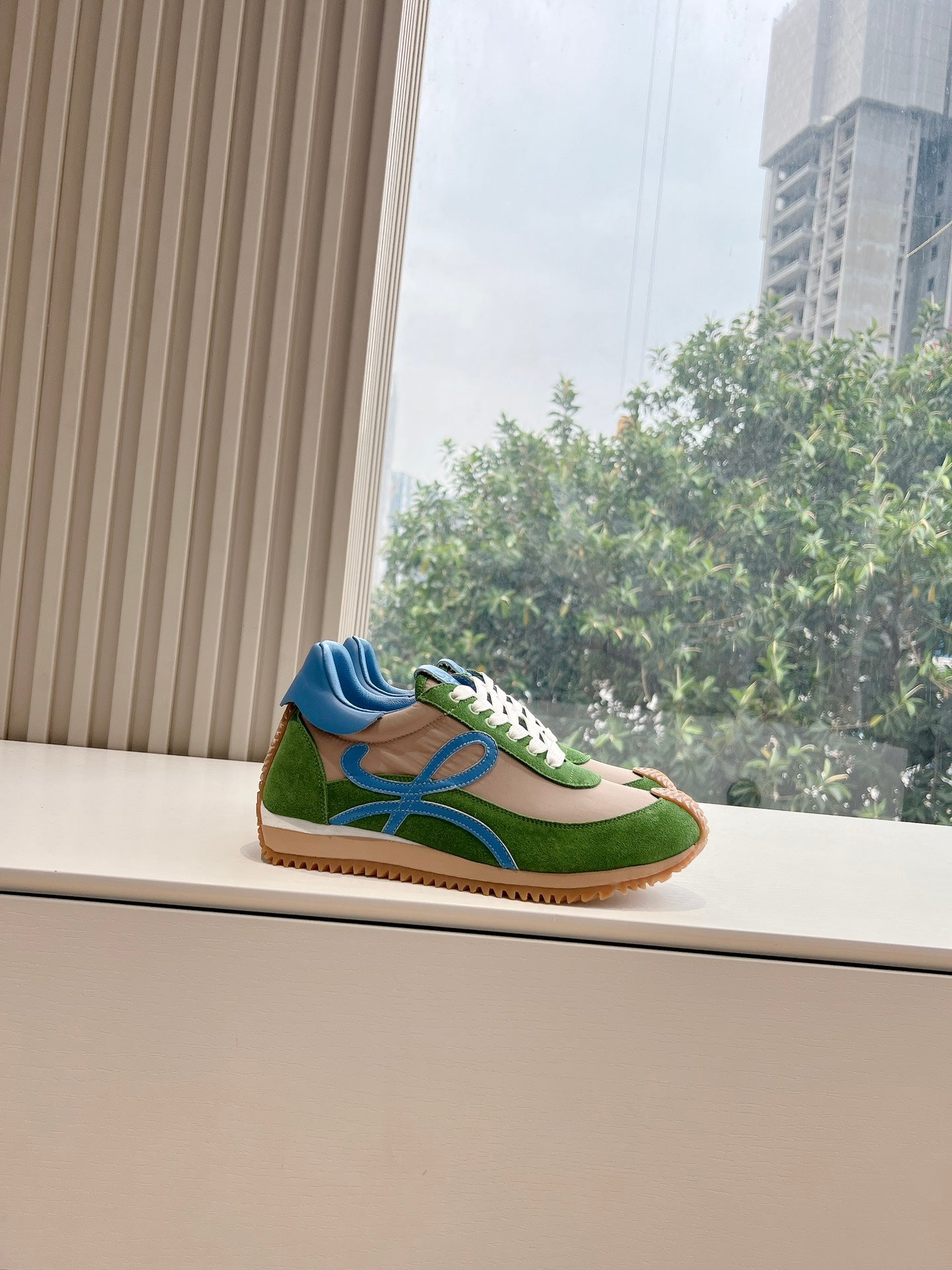 Colorblocked Dexterity Shoes