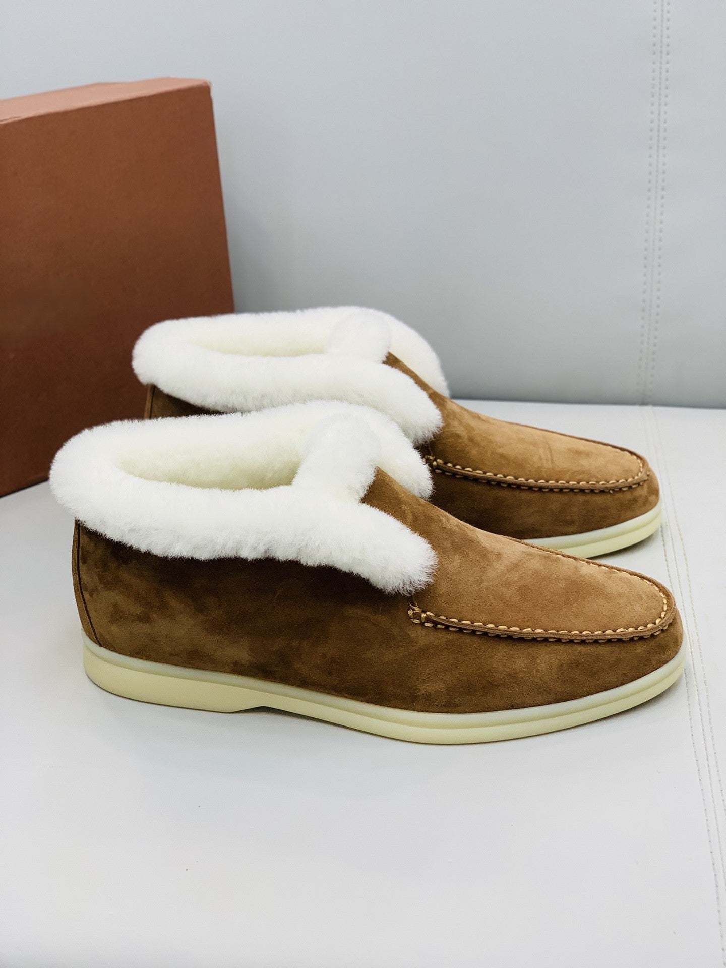 Casual loafers
