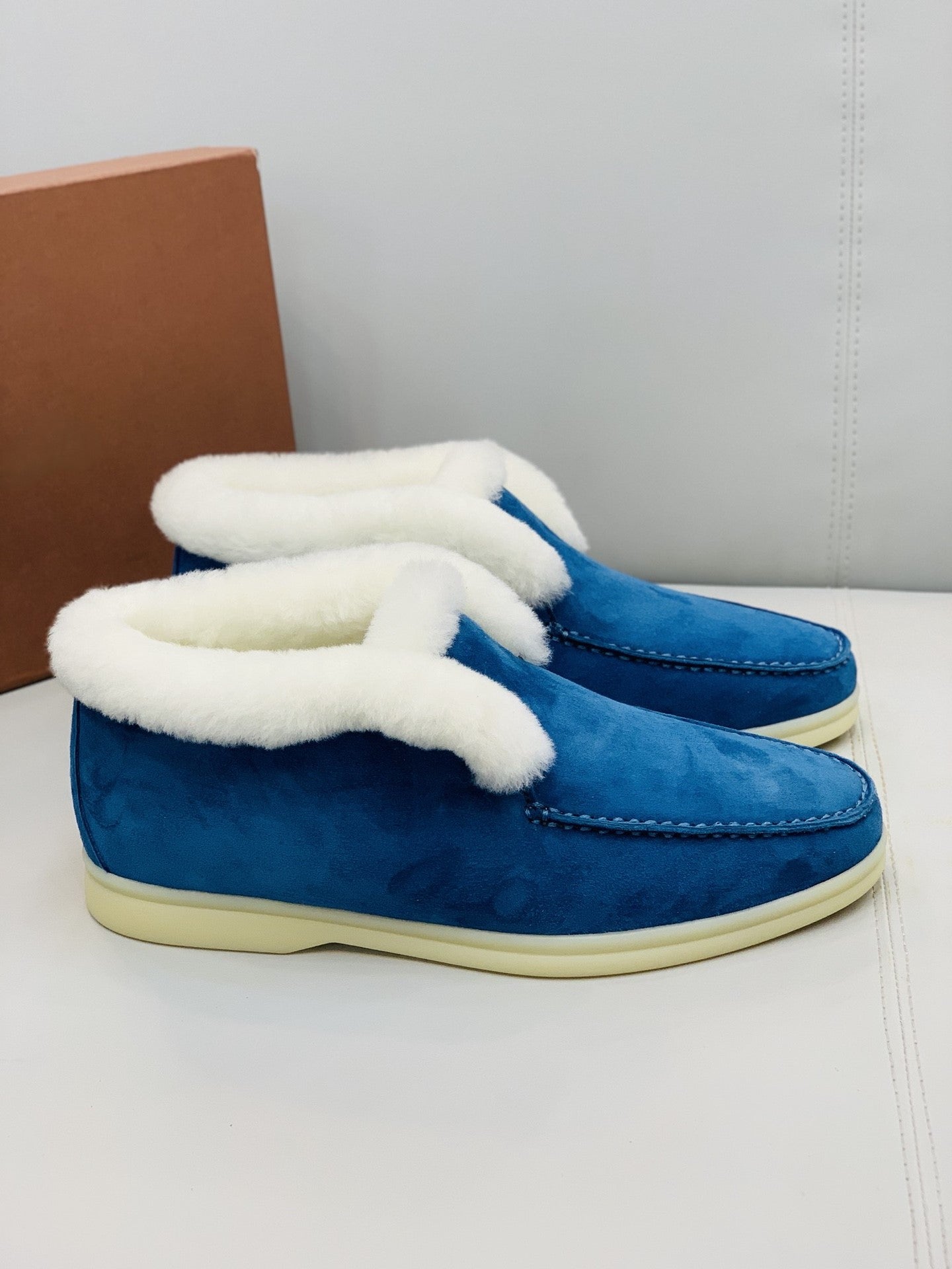Casual loafers
