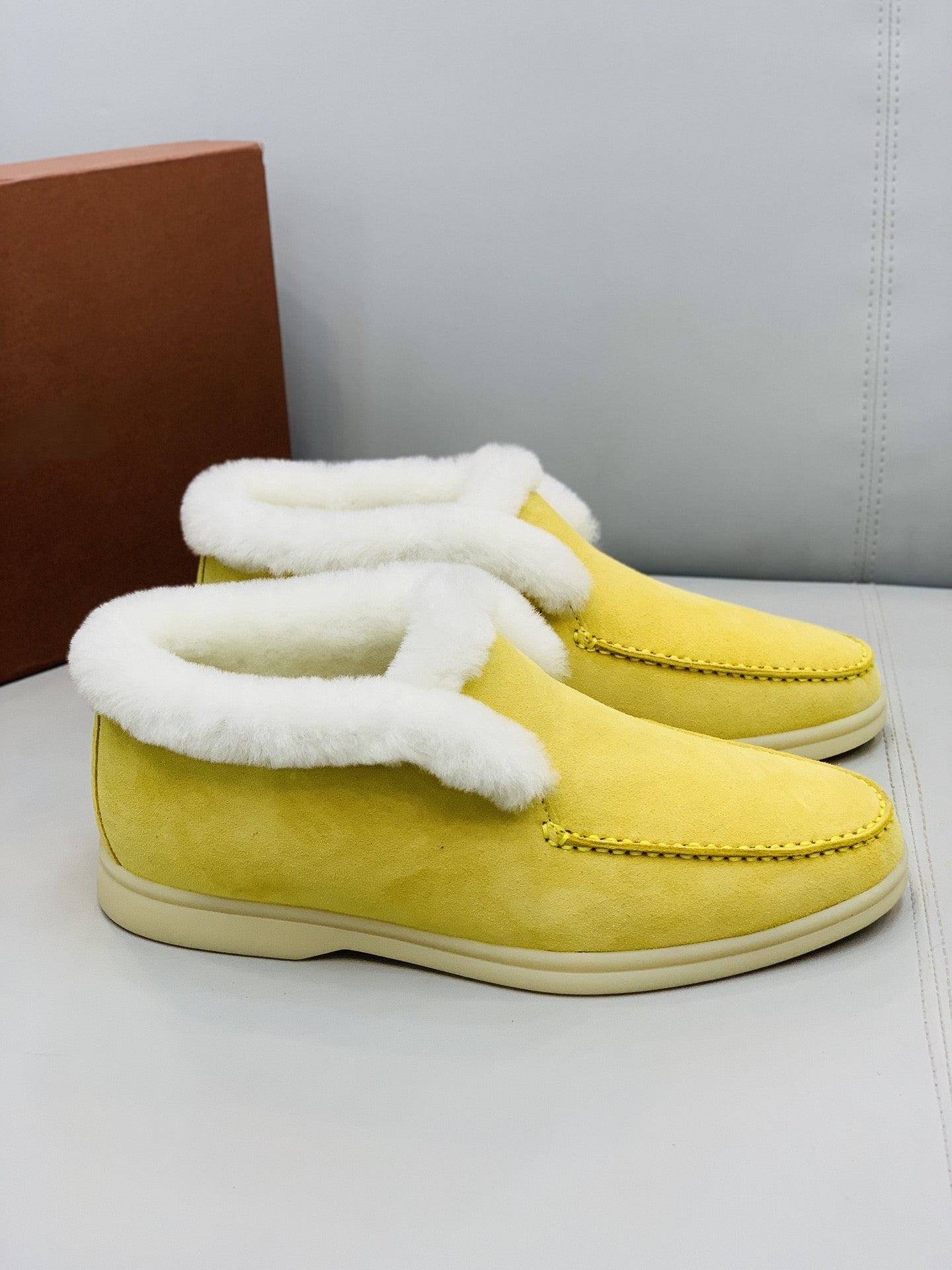 Casual loafers