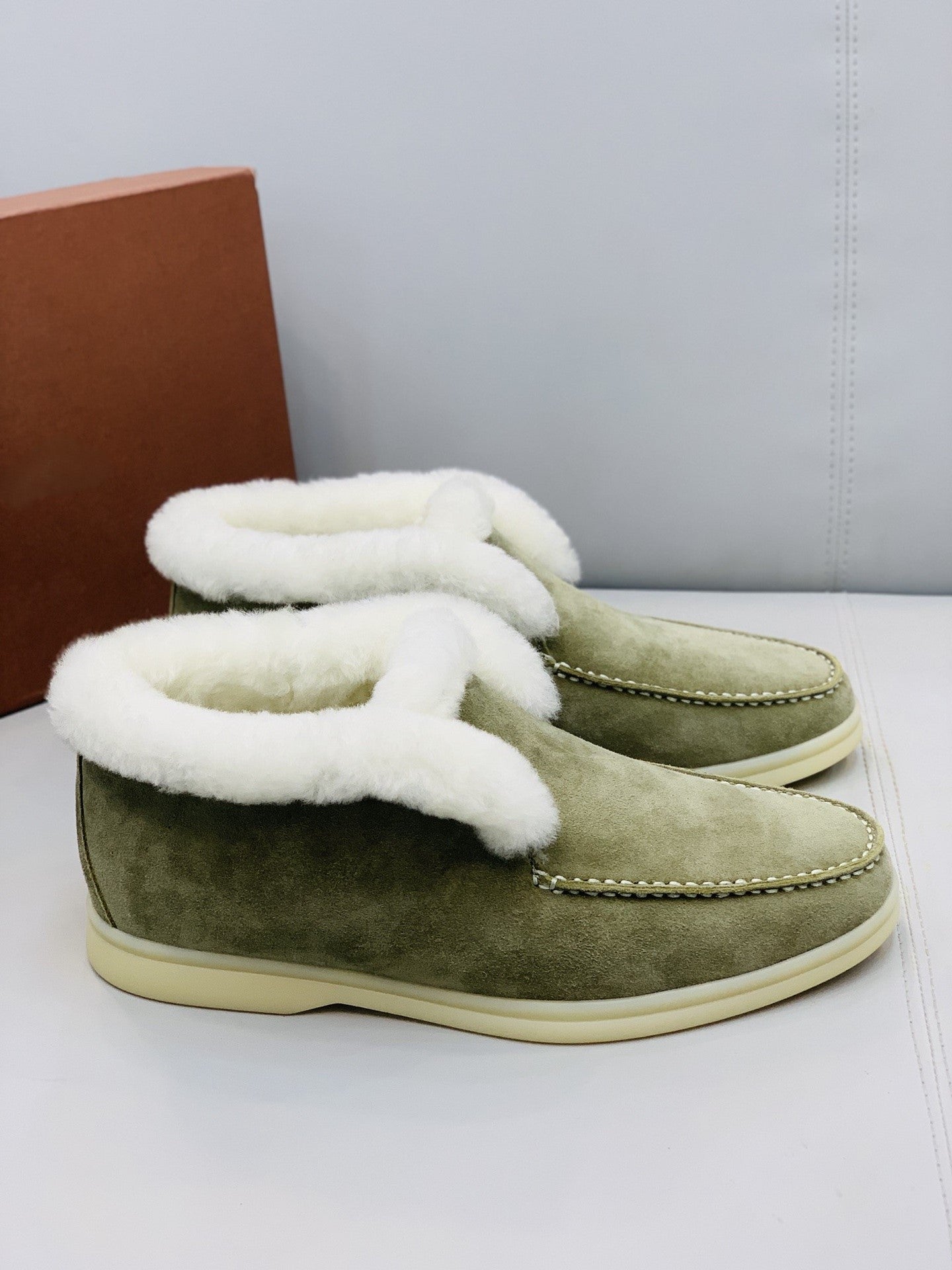 Casual loafers