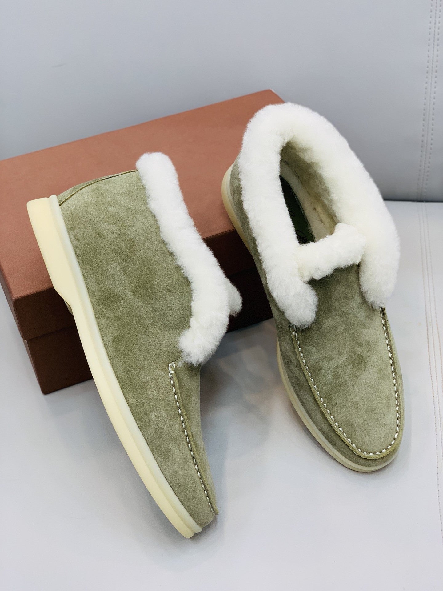 Casual loafers