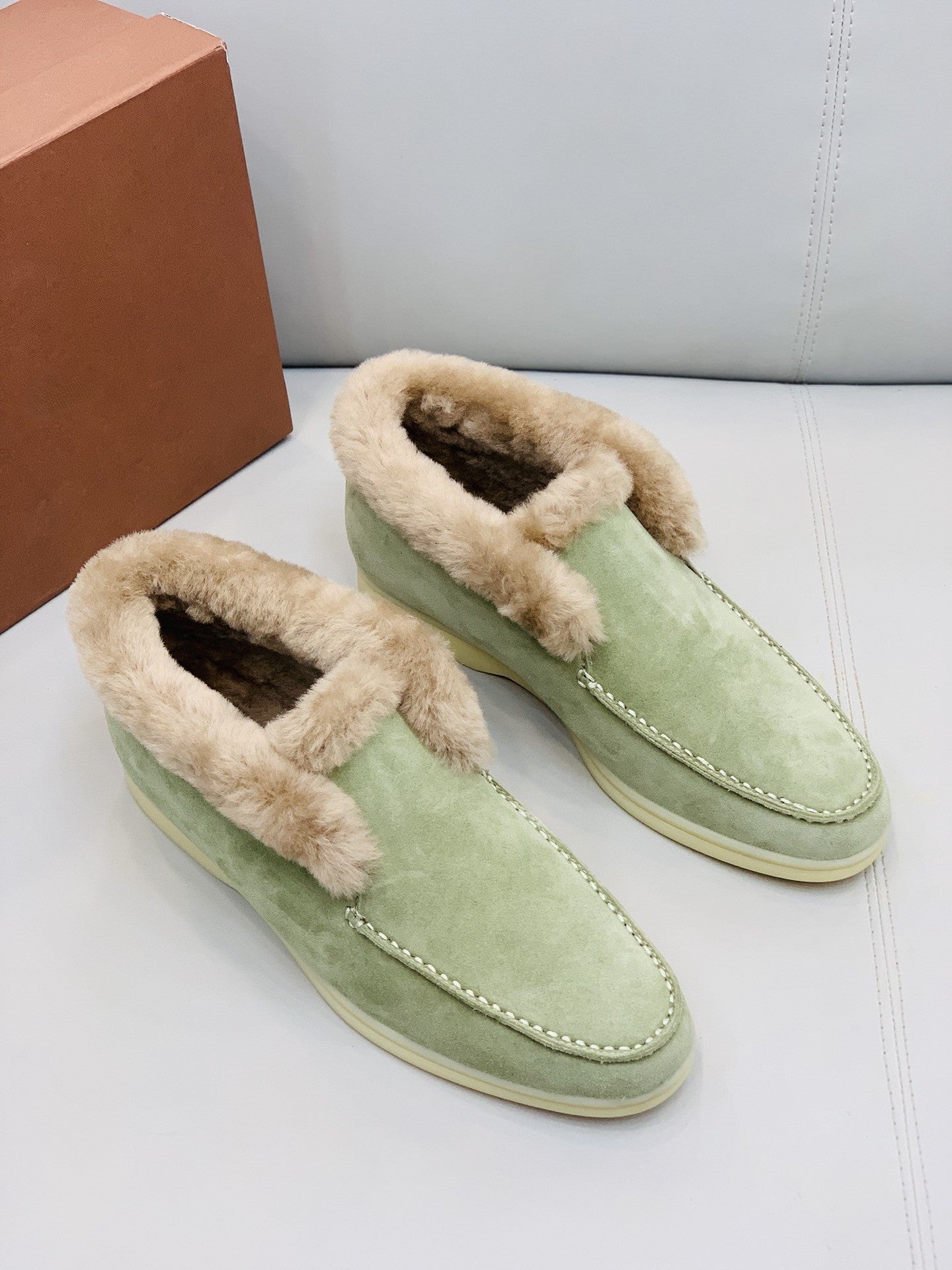 Casual loafers