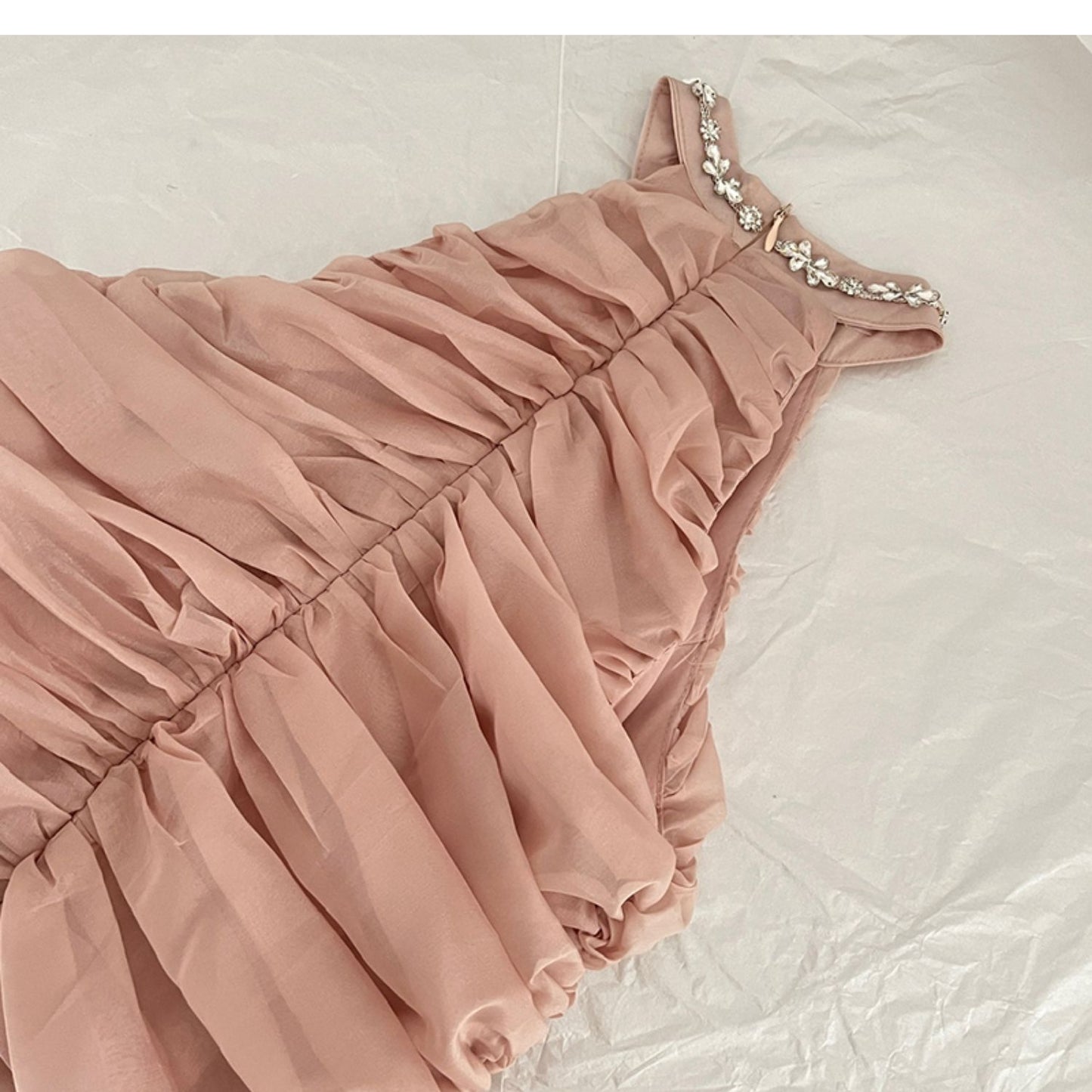 Chiffon design pleated waist slimming skirt