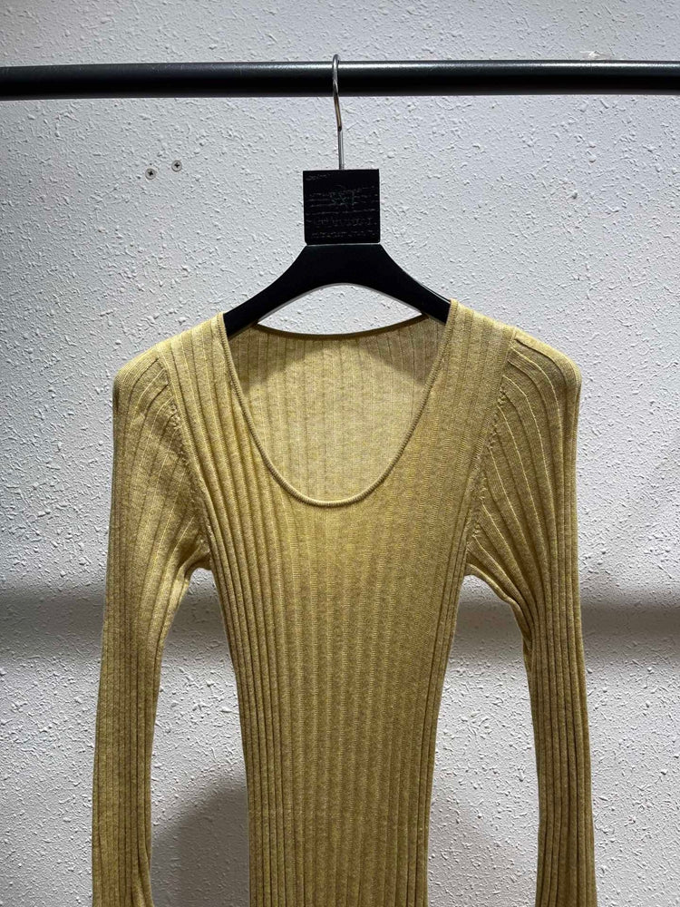 Round neck slim fit long knitted dress