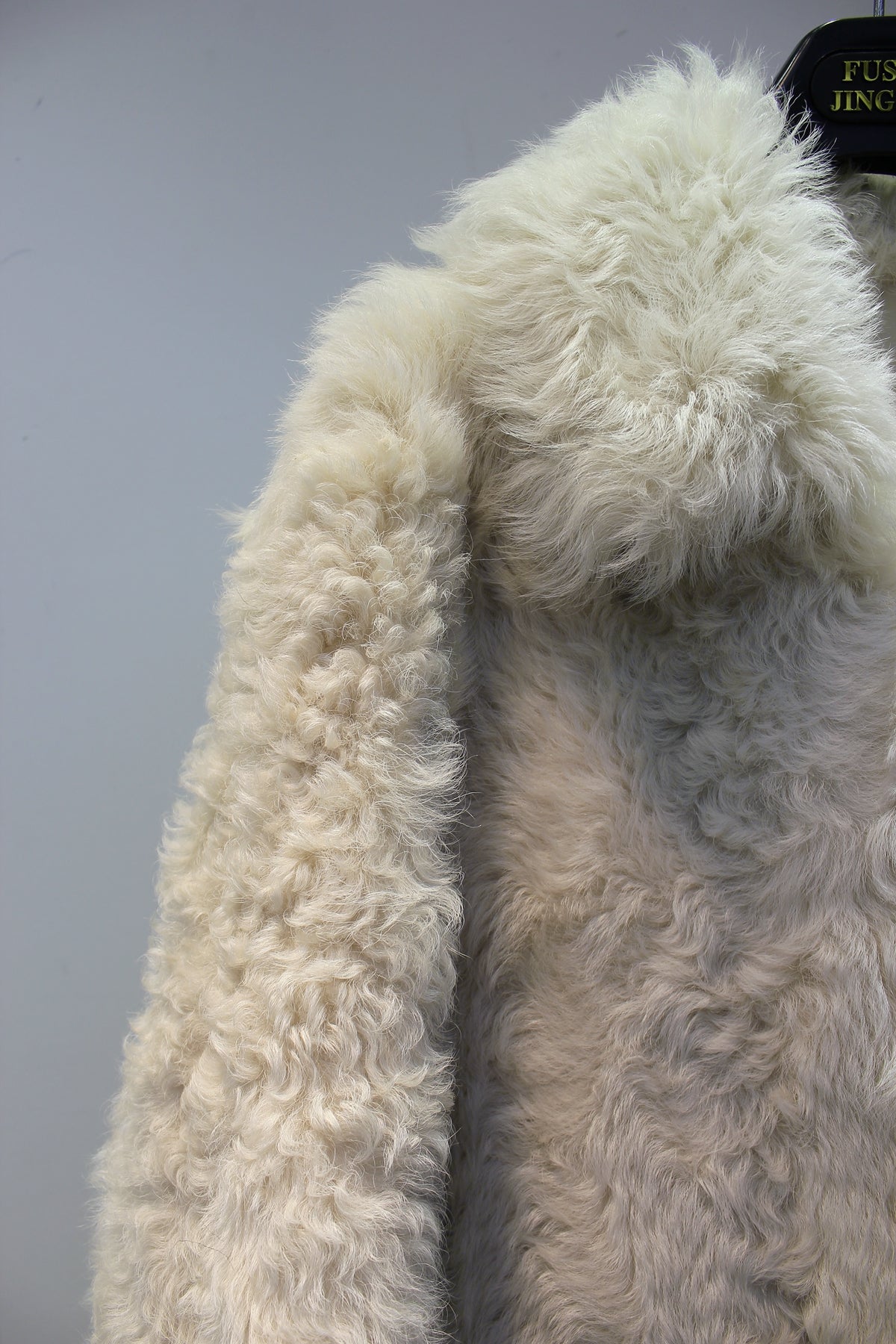 Spanish Tuscan sheepskin all-in-one simple short fur coat