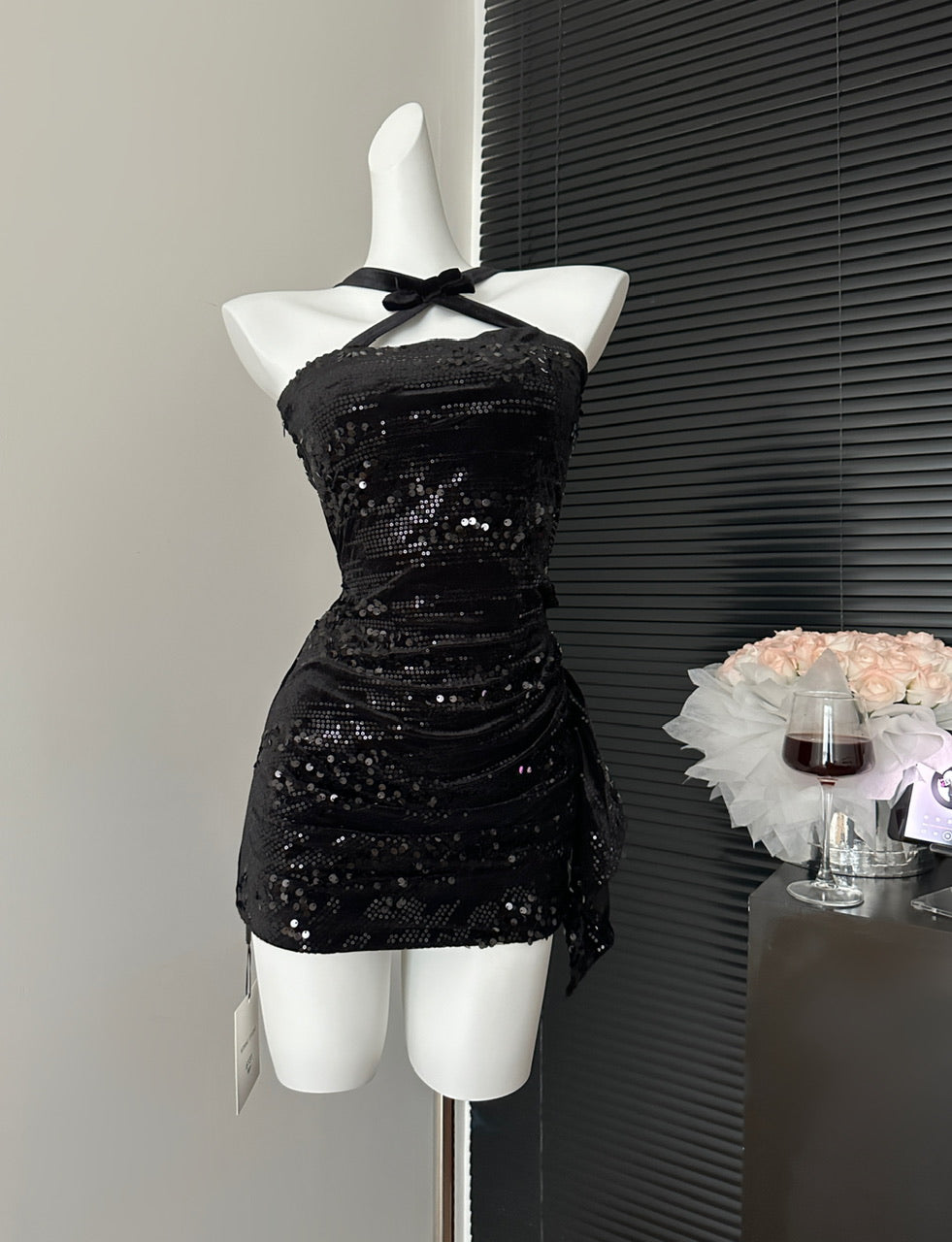 Bow tie party atmosphere sequin skirt halter neck strapless hip skirt