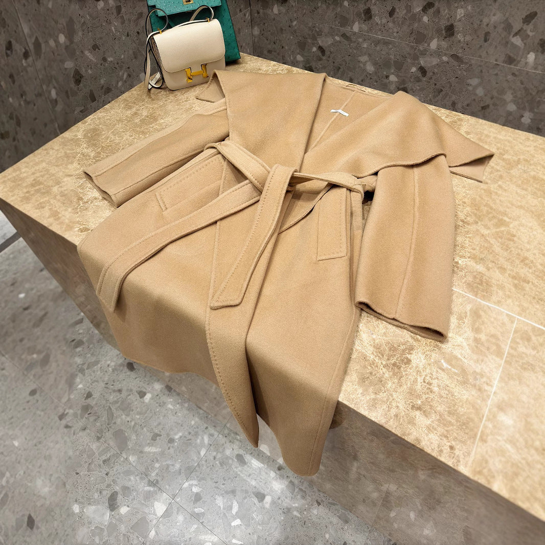 Lapel wool coat