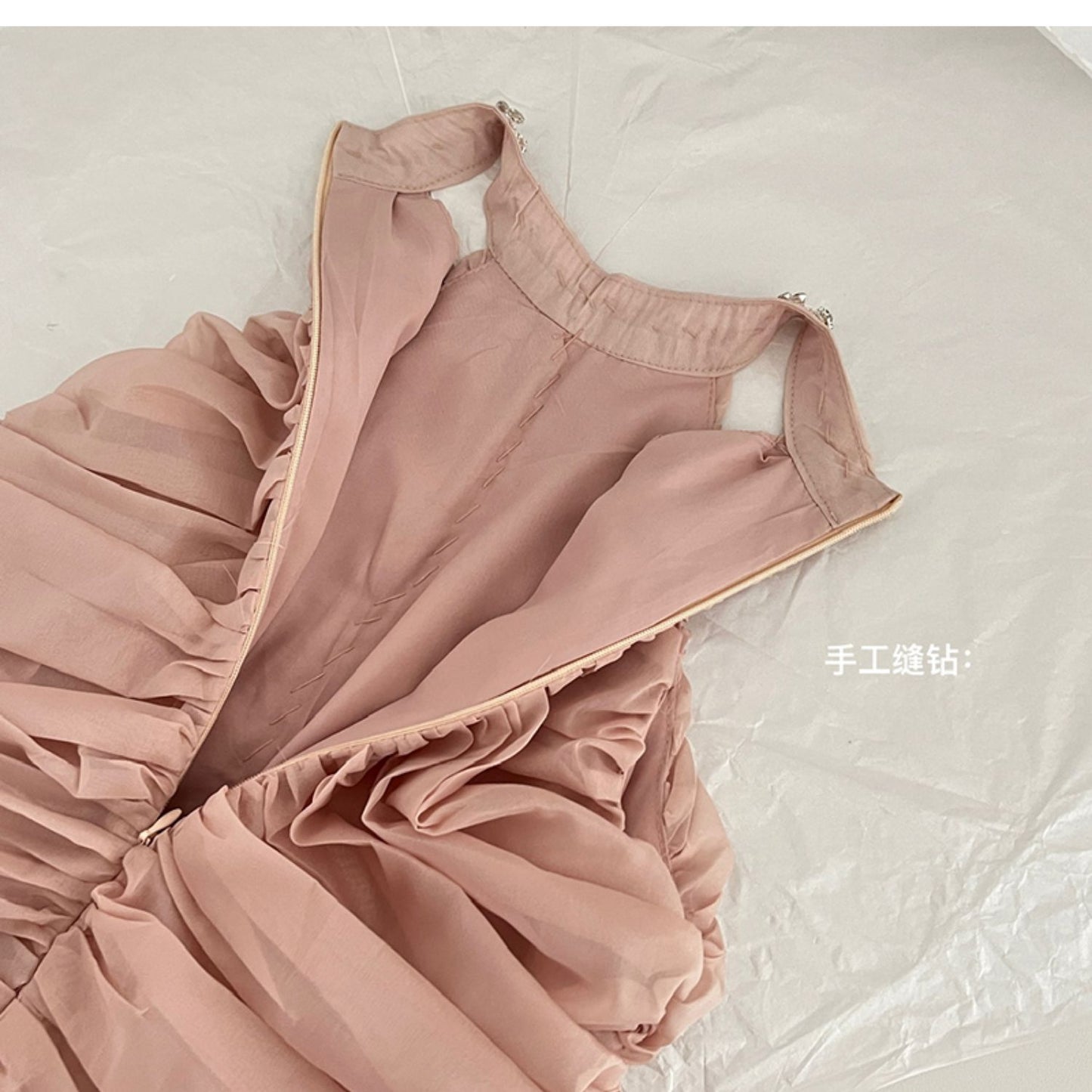 Chiffon design pleated waist slimming skirt