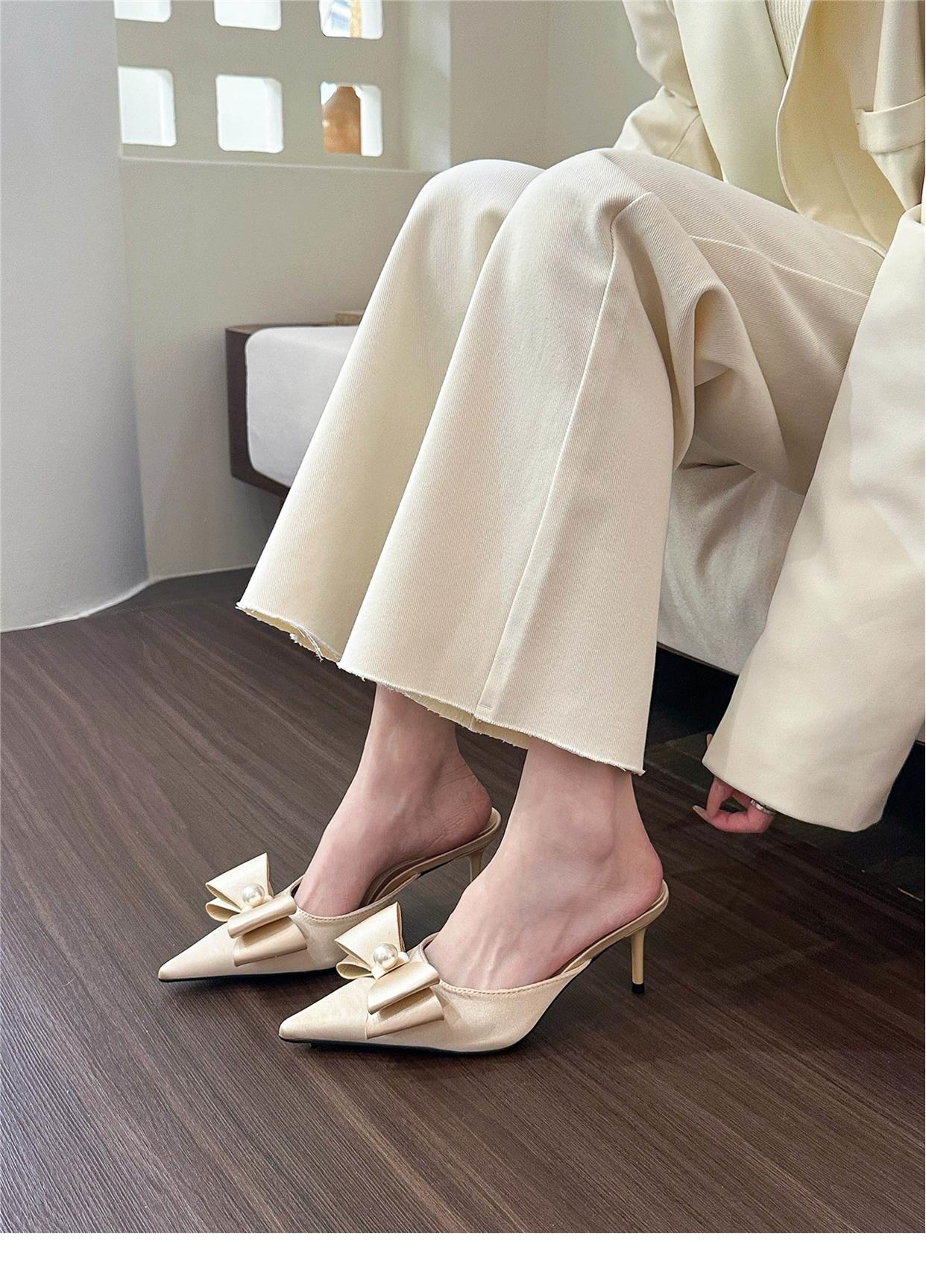 Pointed toe pearl bow pumps