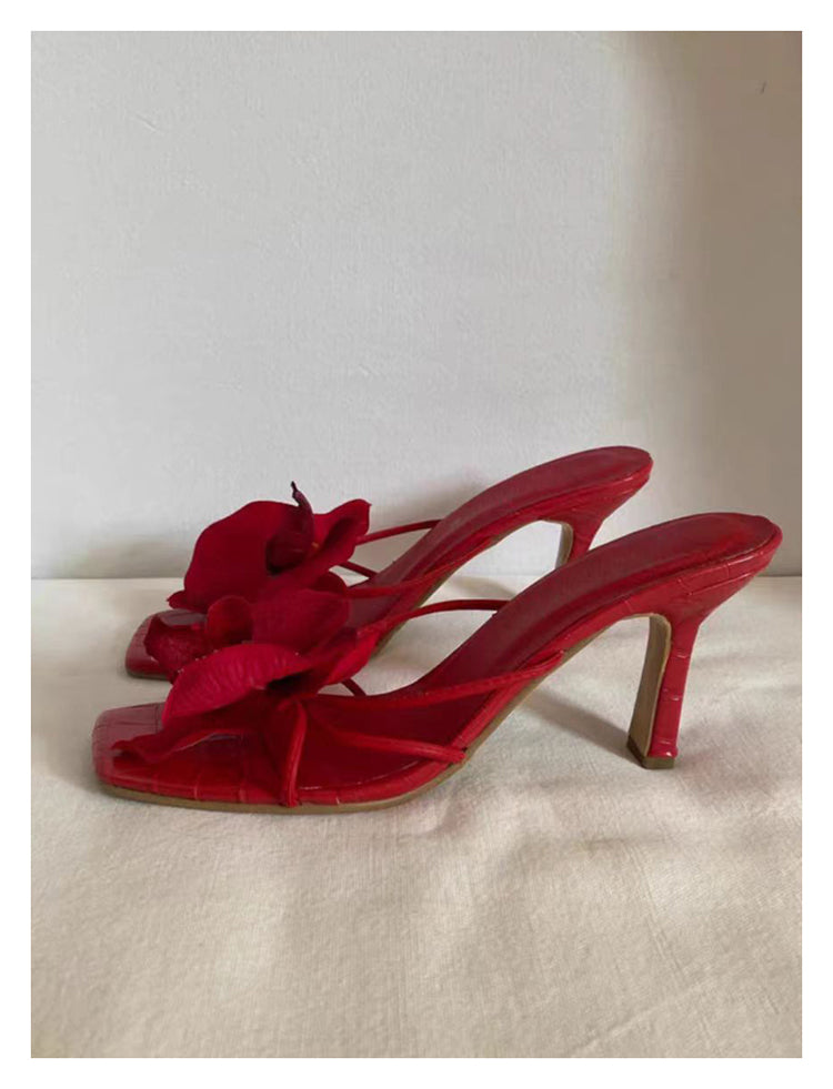 New flower-decorated thong high-heeled sandals