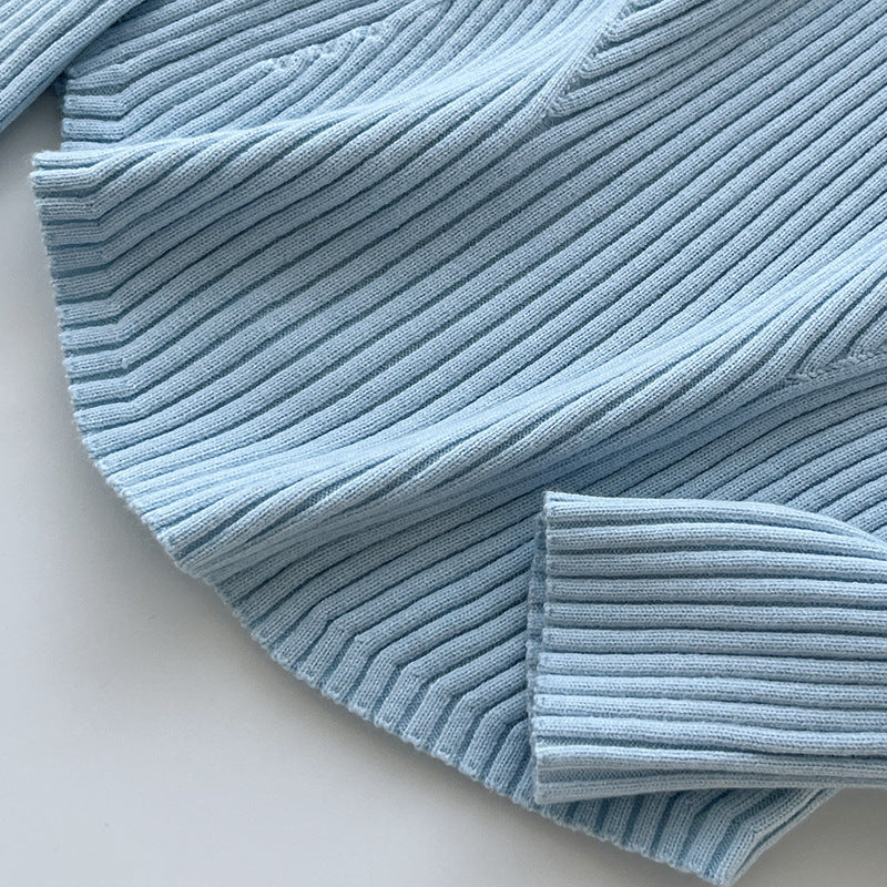 V-neck bottoming sweater