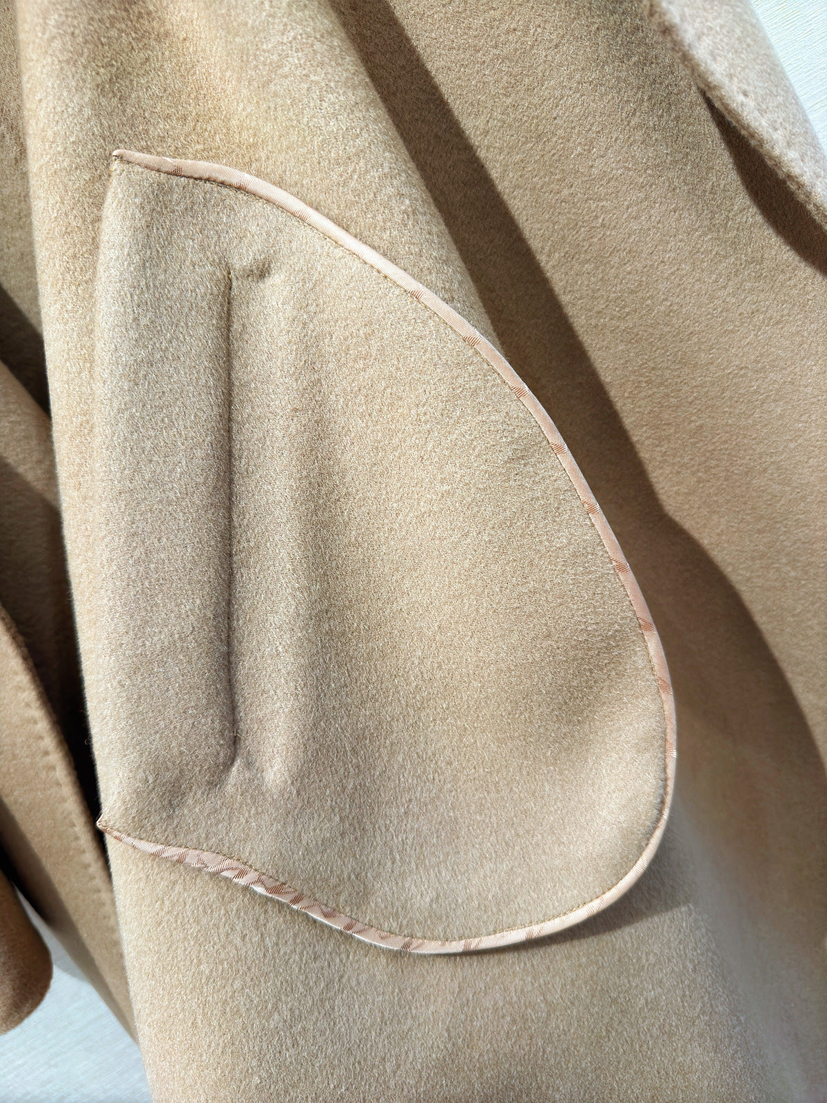 Lapel wool coat