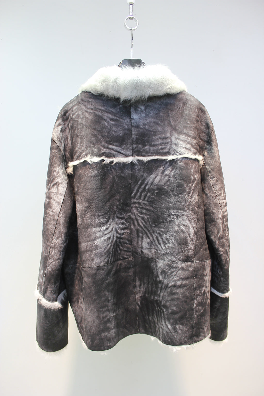 Soft lambskin fur coat with retro textured denim style