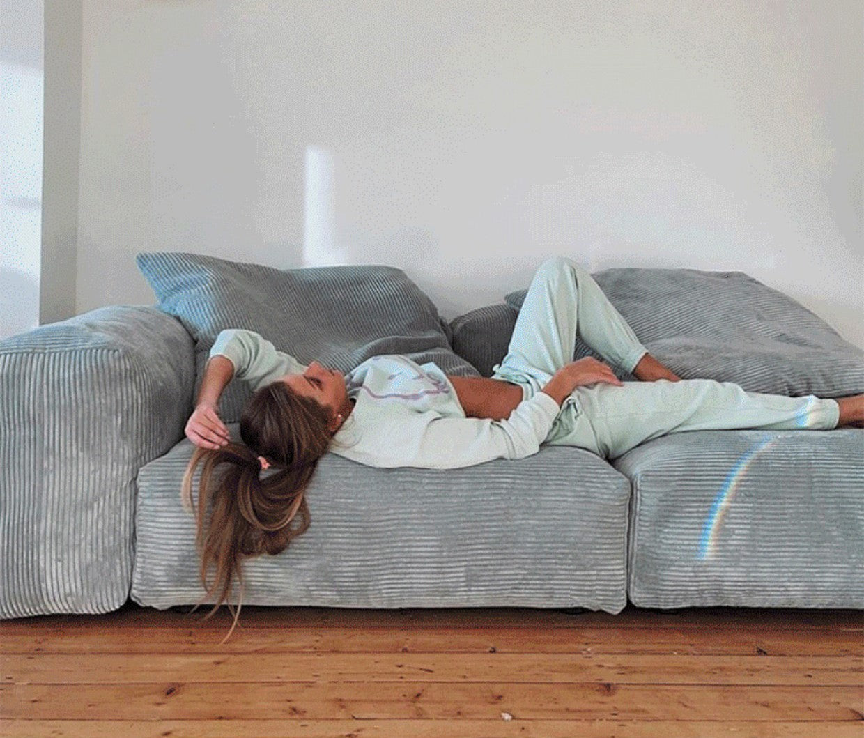 Corduroy fabric sofa living room small apartment Nordic modern minimalist creative module combination lazy down sofa