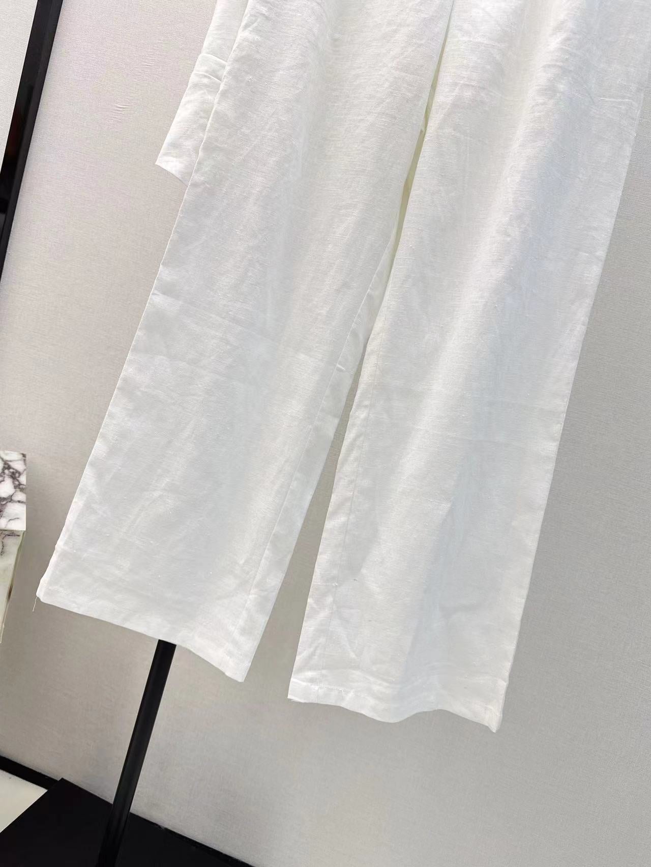 Linen vest and trousers suit