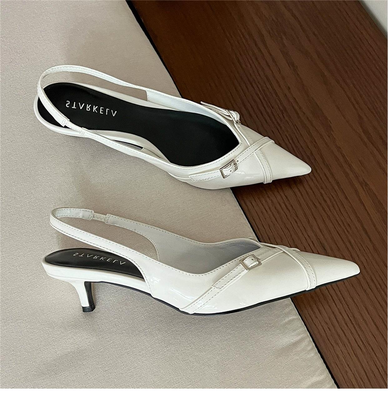 Pointed toe slimming mid-heeled shoes