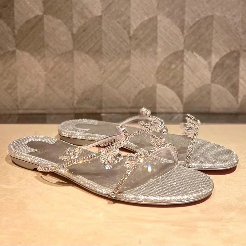 Women's low-heeled flat sandals