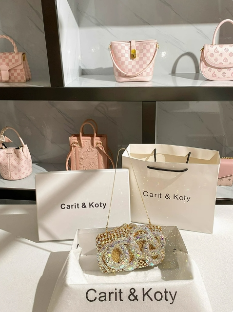 High-grade diamond-studded evening chain bag for women 2024 new diamond niche heavy-duty clutch bag