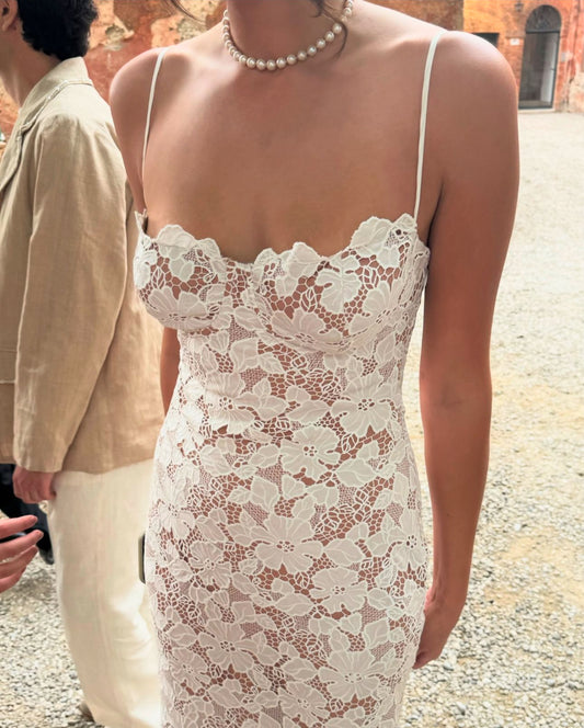 Lace pattern tube top suspender dress