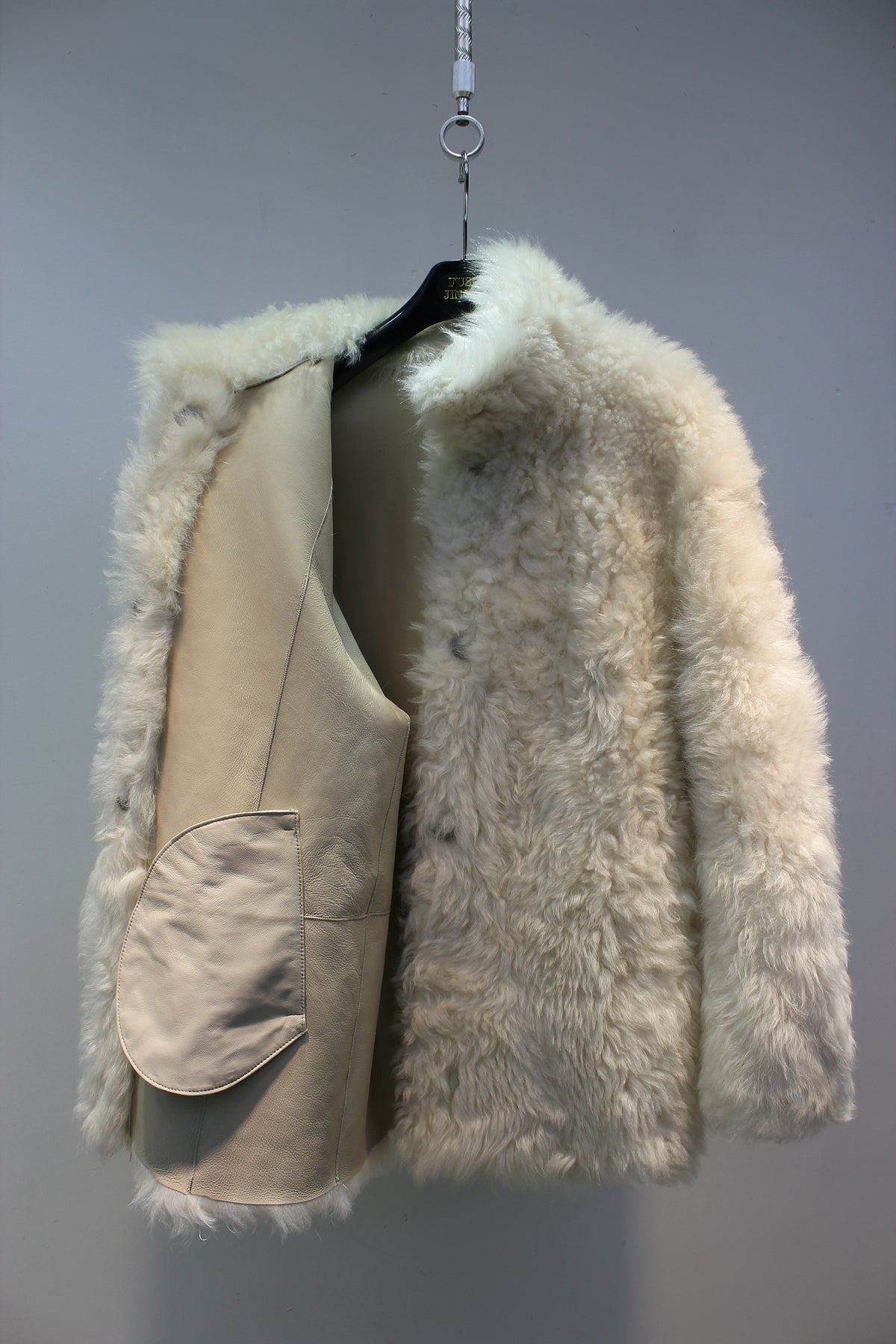 Tuscan sheepskin one-piece stand-collar fur coat imported from Spain