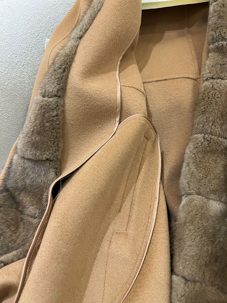 Double-faced cashmere coat with mink fur collar