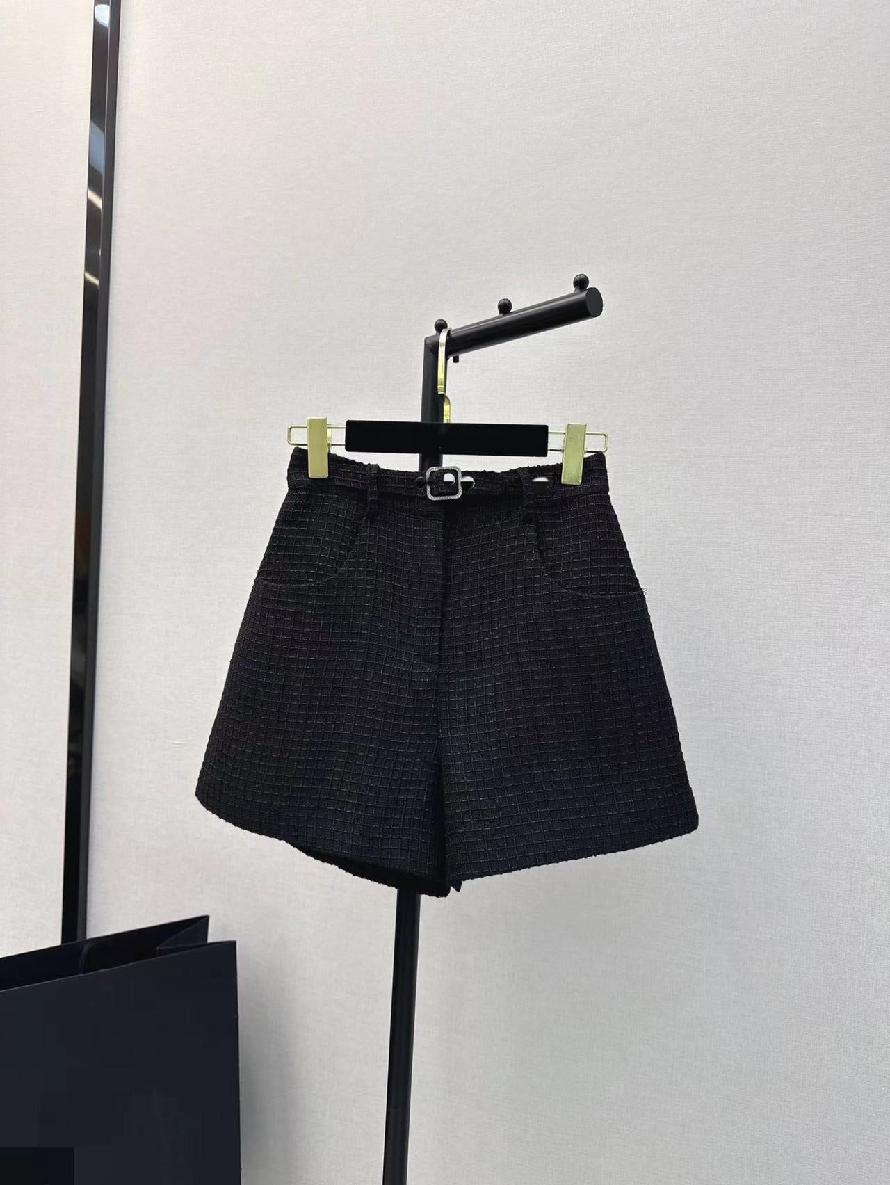 Tweed Lapel Double Pocket Tank Top High Waist Shorts Set
