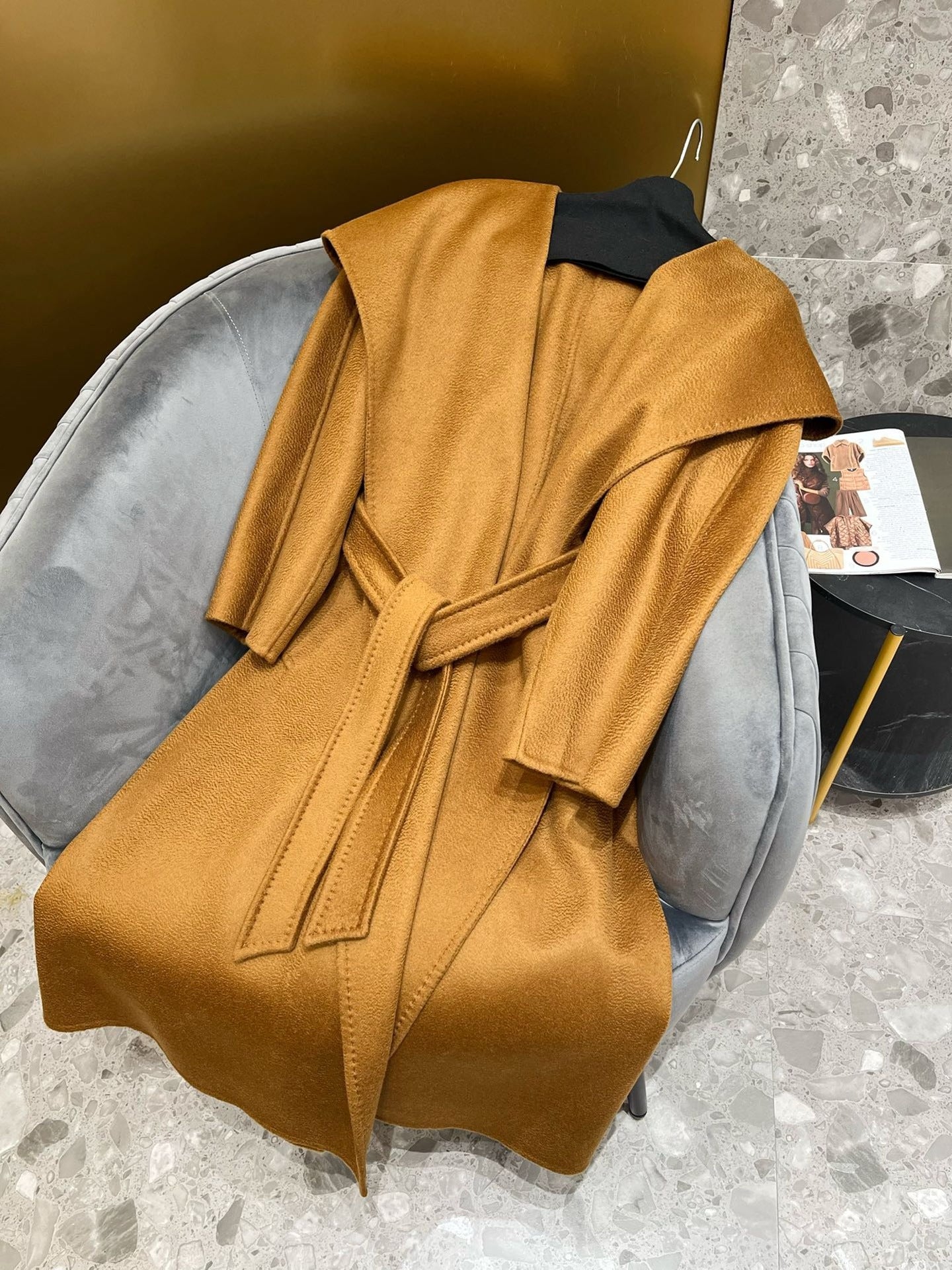 Lapel wool coat