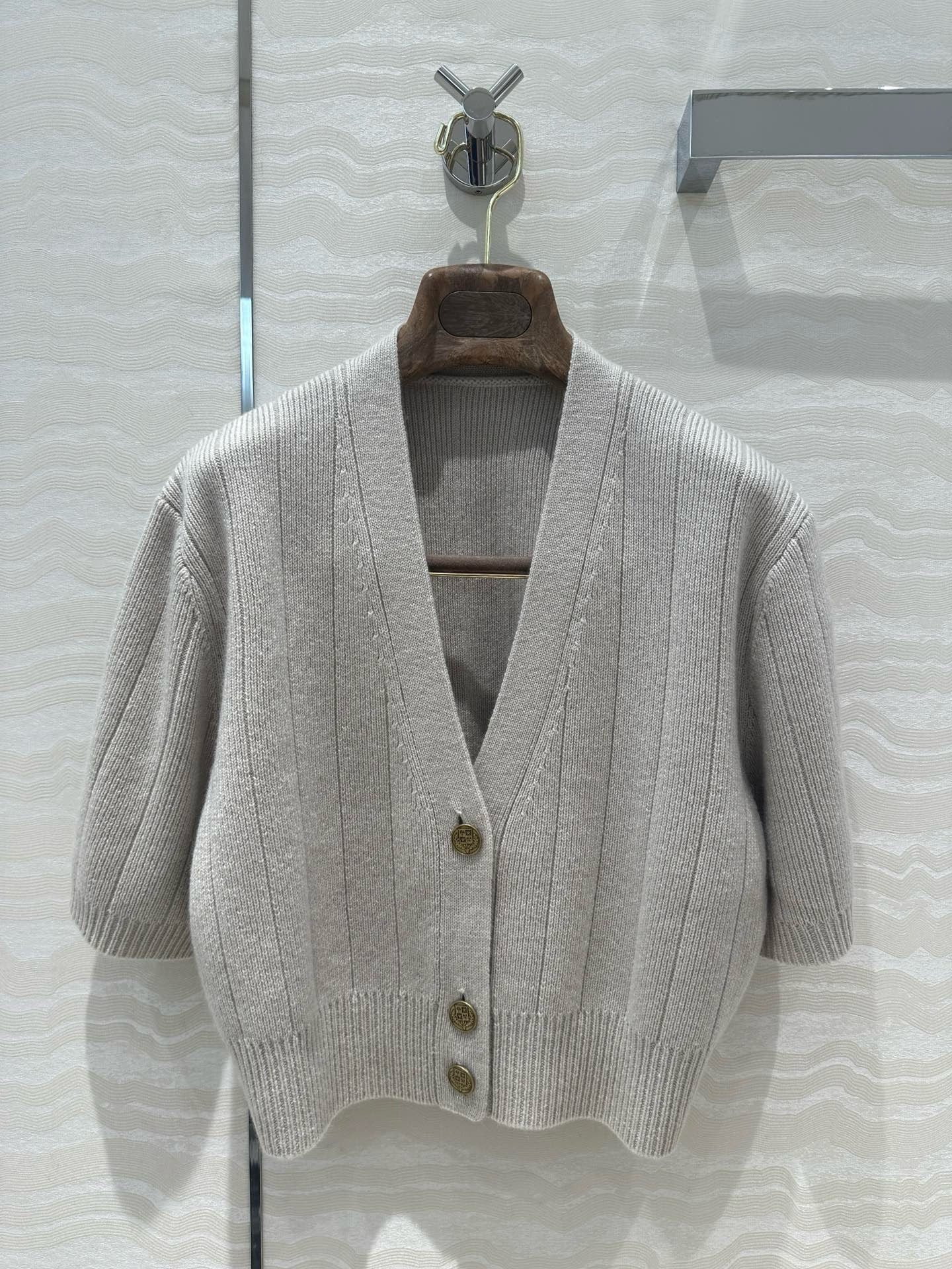 Cashmere cardigan skirt set